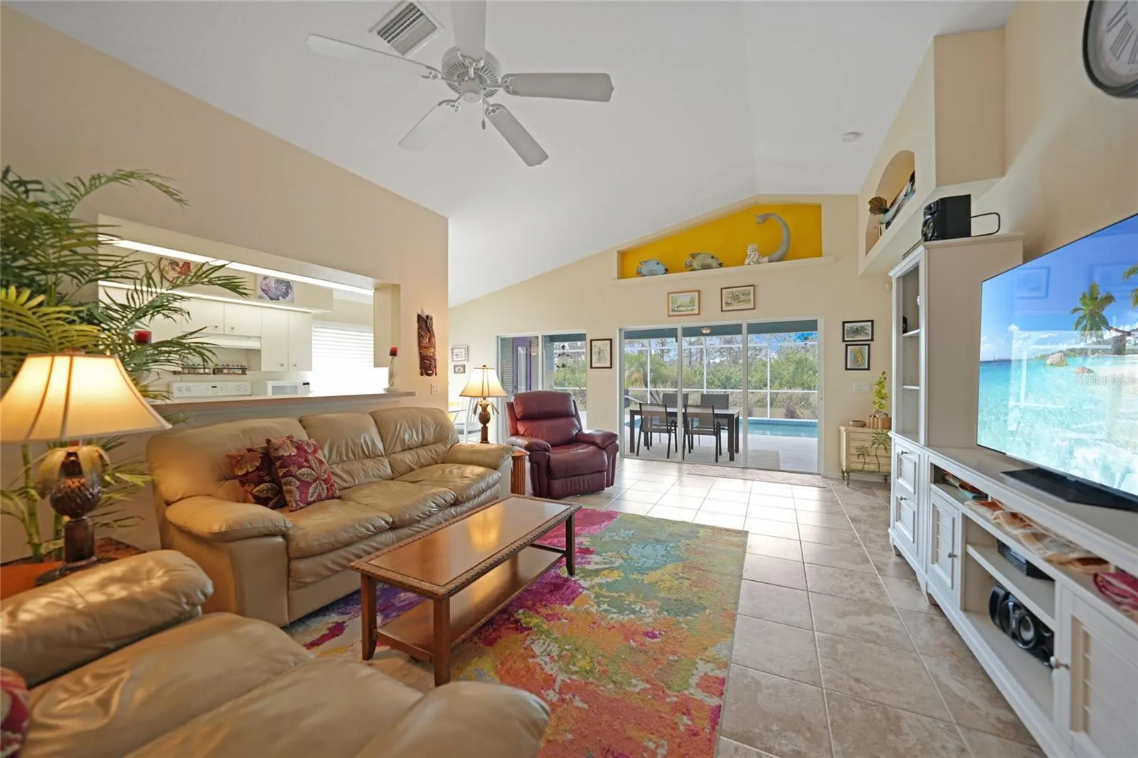 215 AUSTRALIAN DR