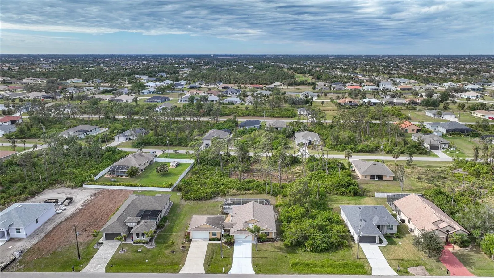 215 AUSTRALIAN DR