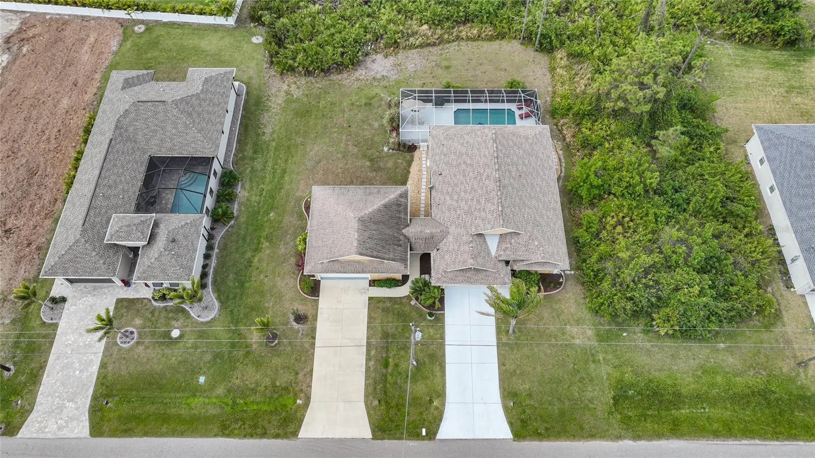 215 AUSTRALIAN DR