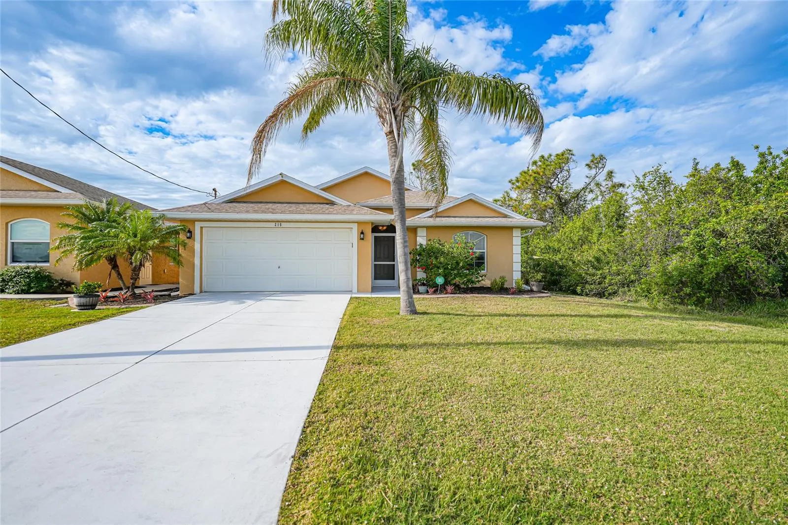 215 AUSTRALIAN DR