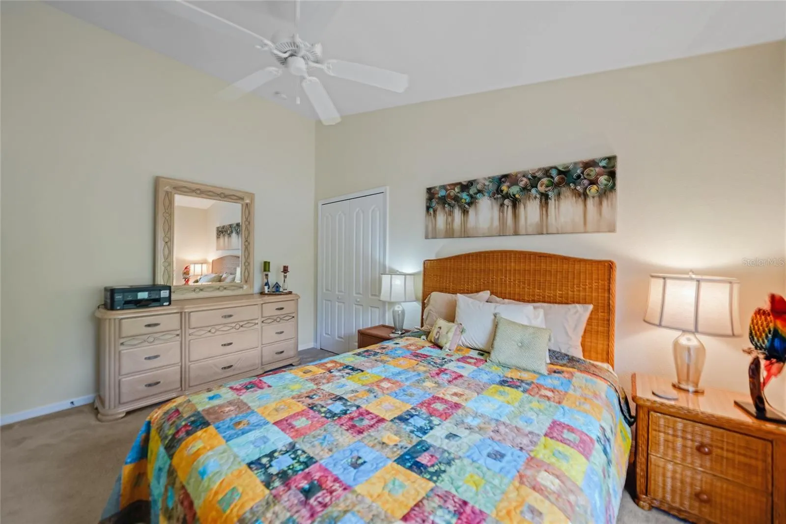 215 AUSTRALIAN DR