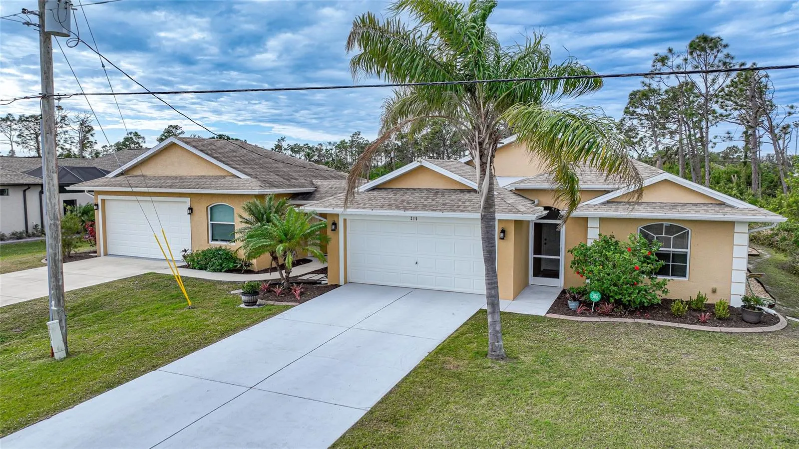 215 AUSTRALIAN DR