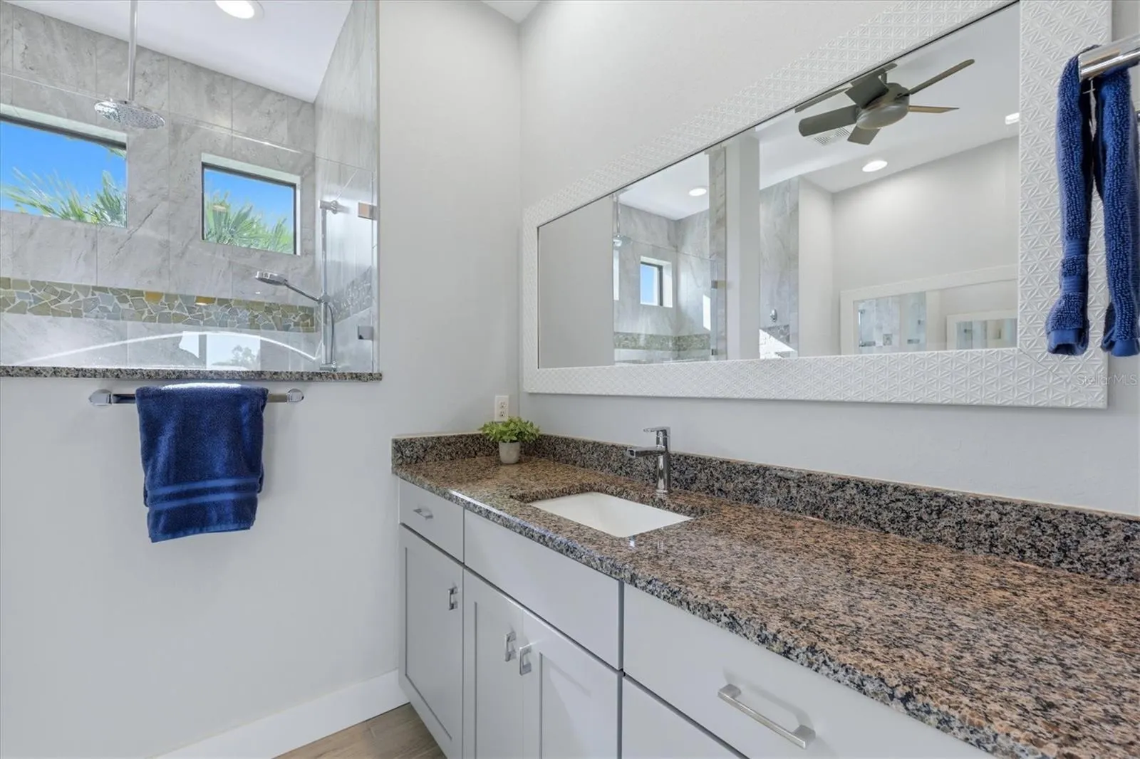 9273 SANTA LUCIA DR