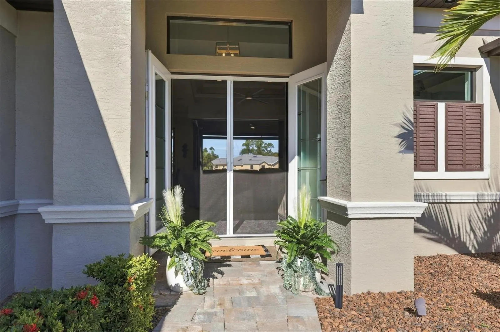 9273 SANTA LUCIA DR