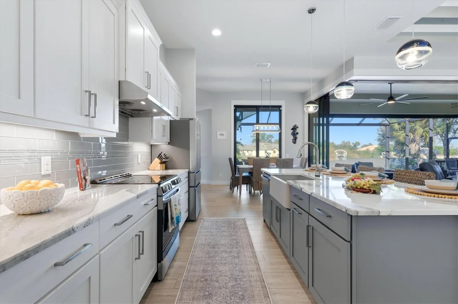 9273 SANTA LUCIA DR