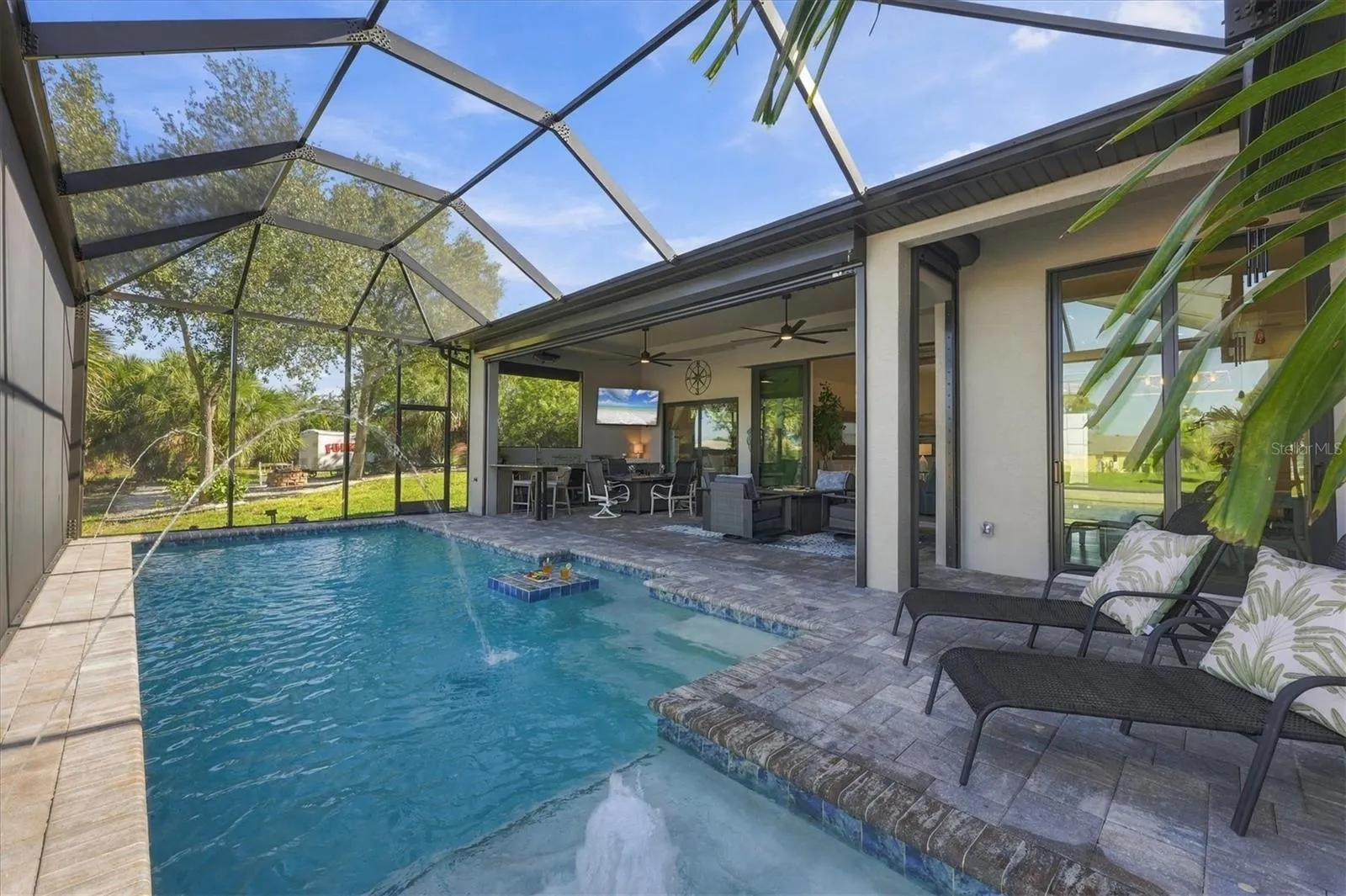 9273 SANTA LUCIA DR