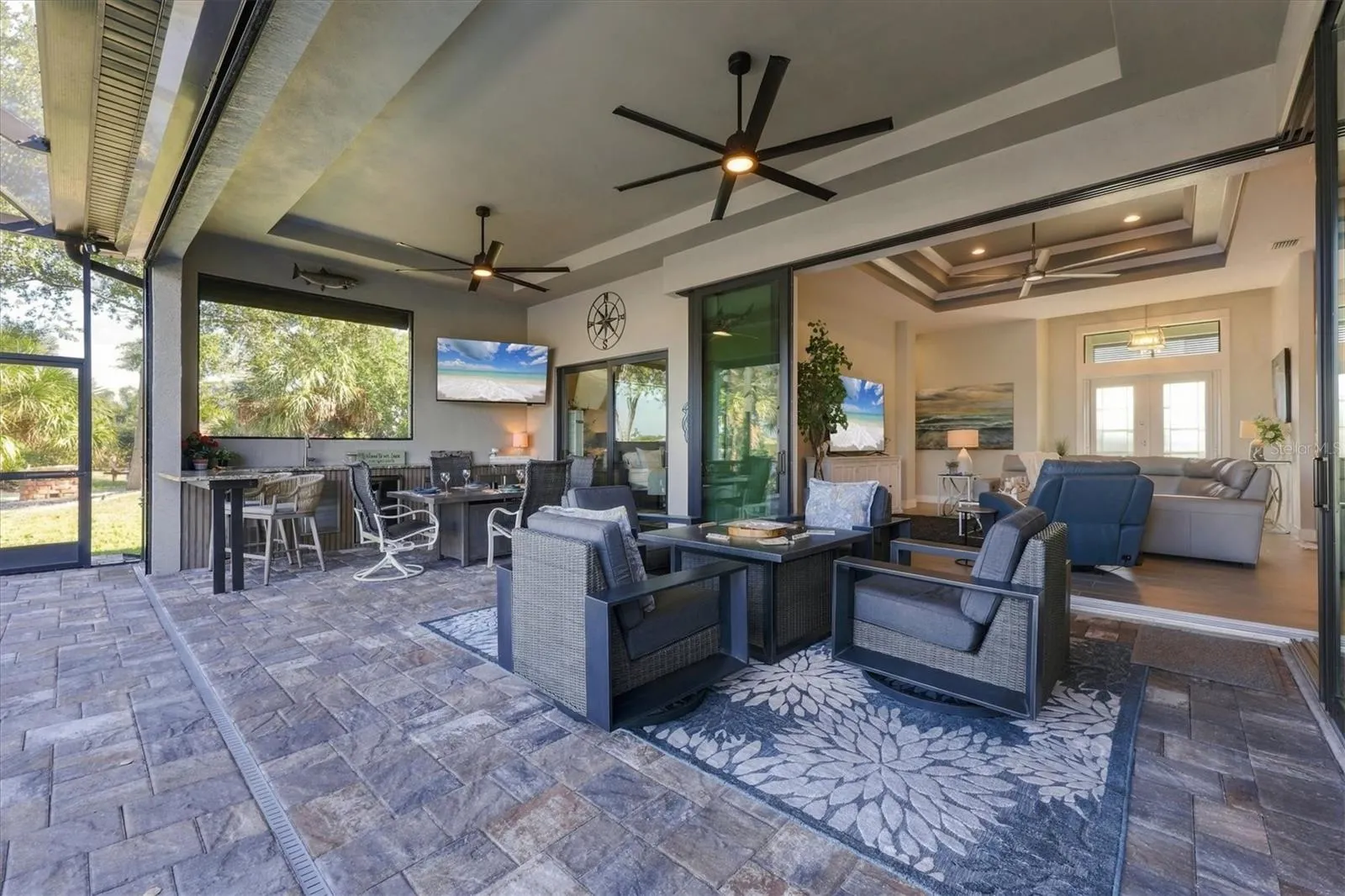 9273 SANTA LUCIA DR