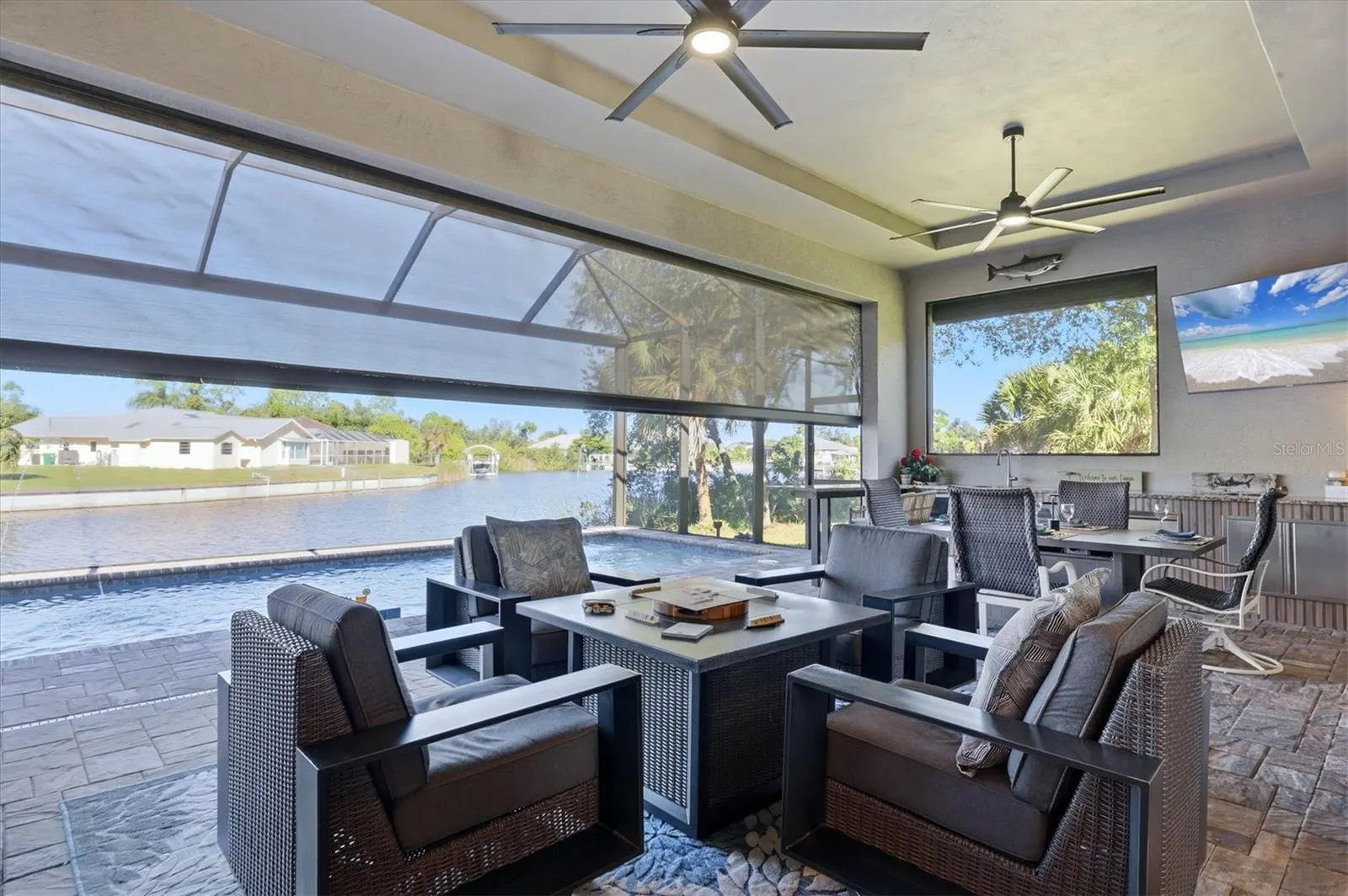 9273 SANTA LUCIA DR