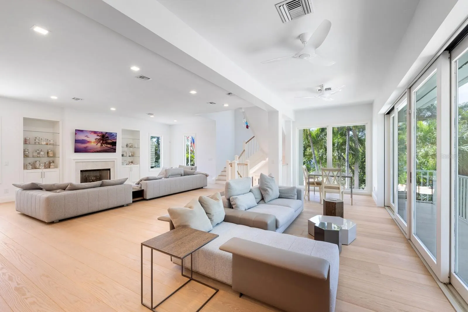 2021 20TH ST W