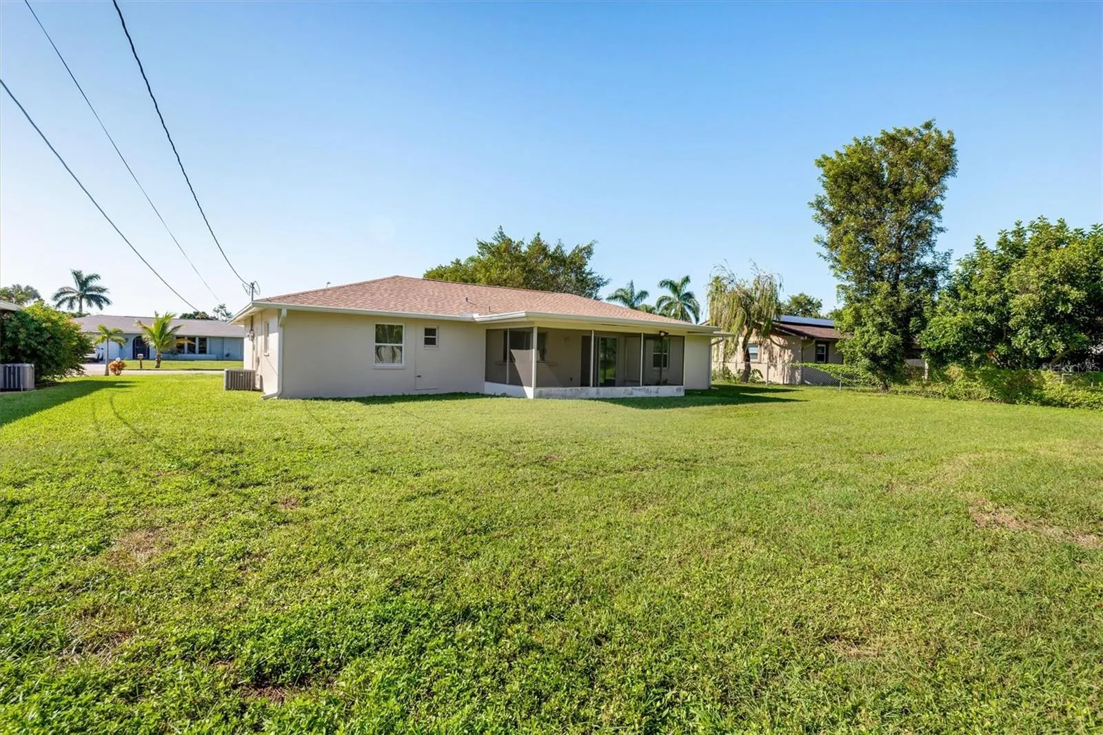 525 SE 35TH ST