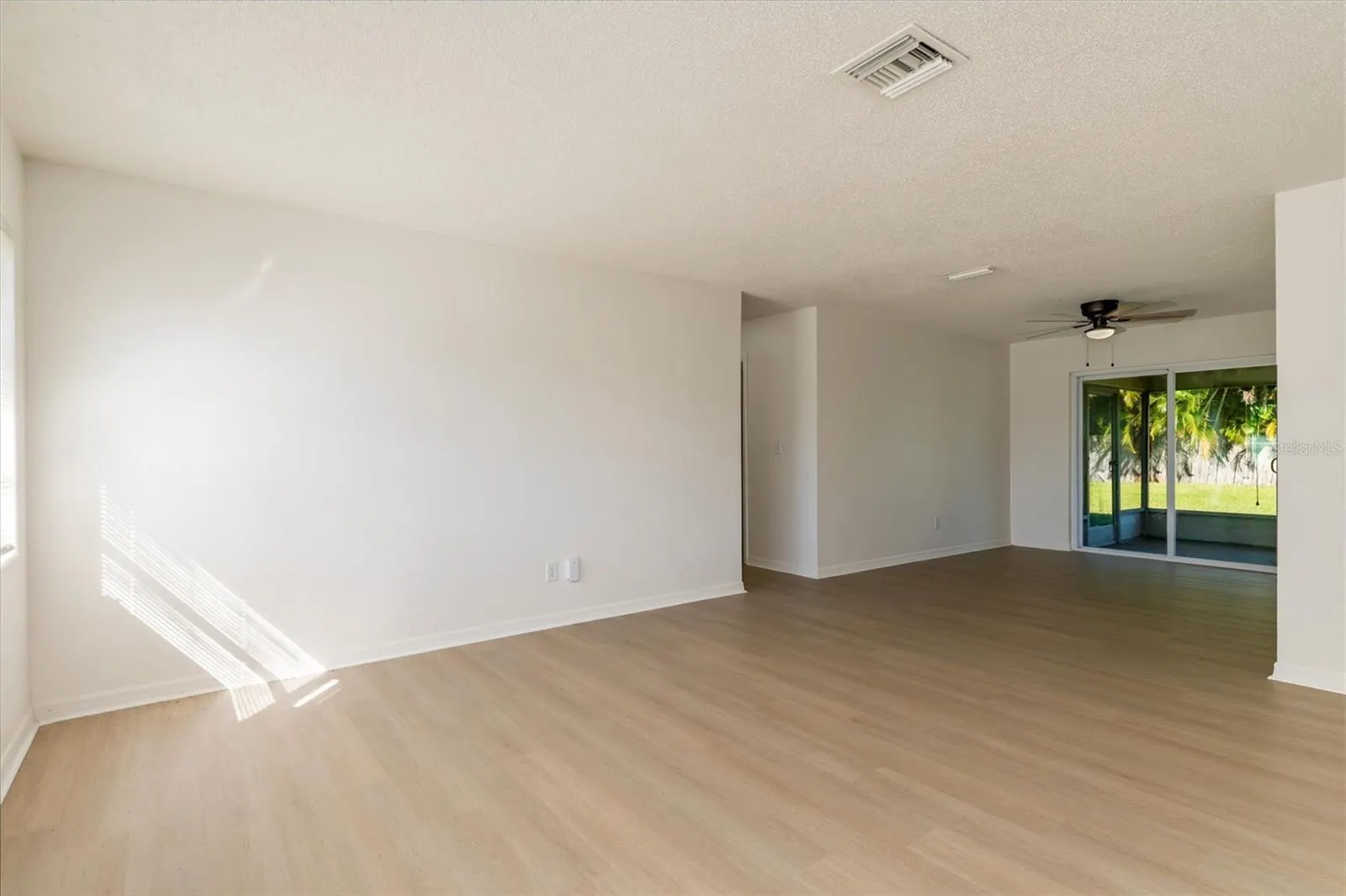 525 SE 35TH ST
