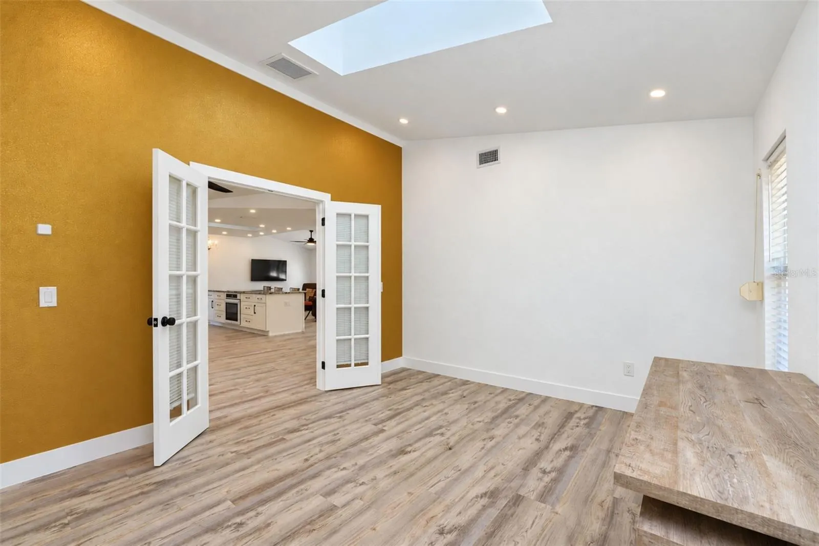 122 BUNKER RD