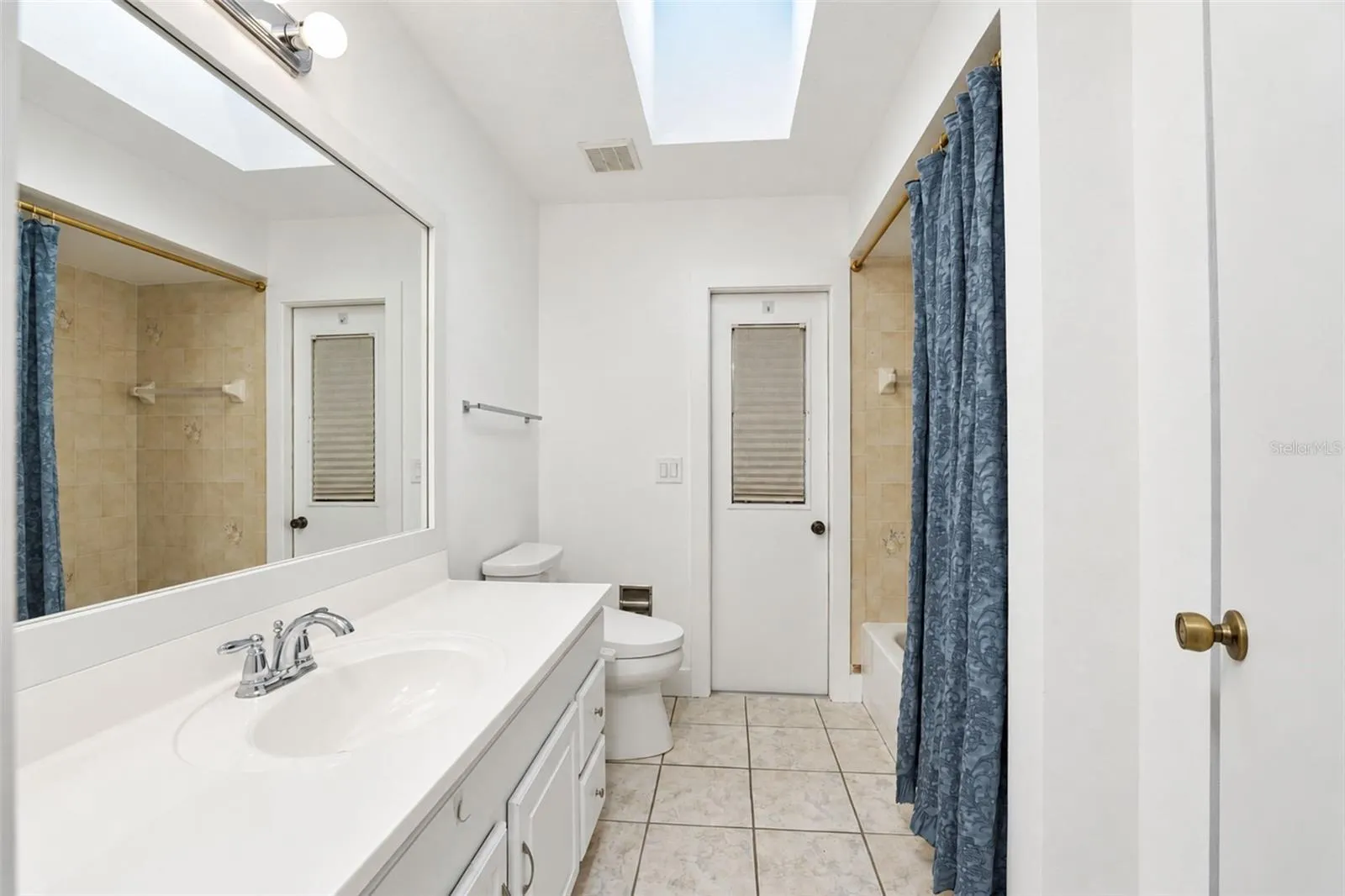 122 BUNKER RD