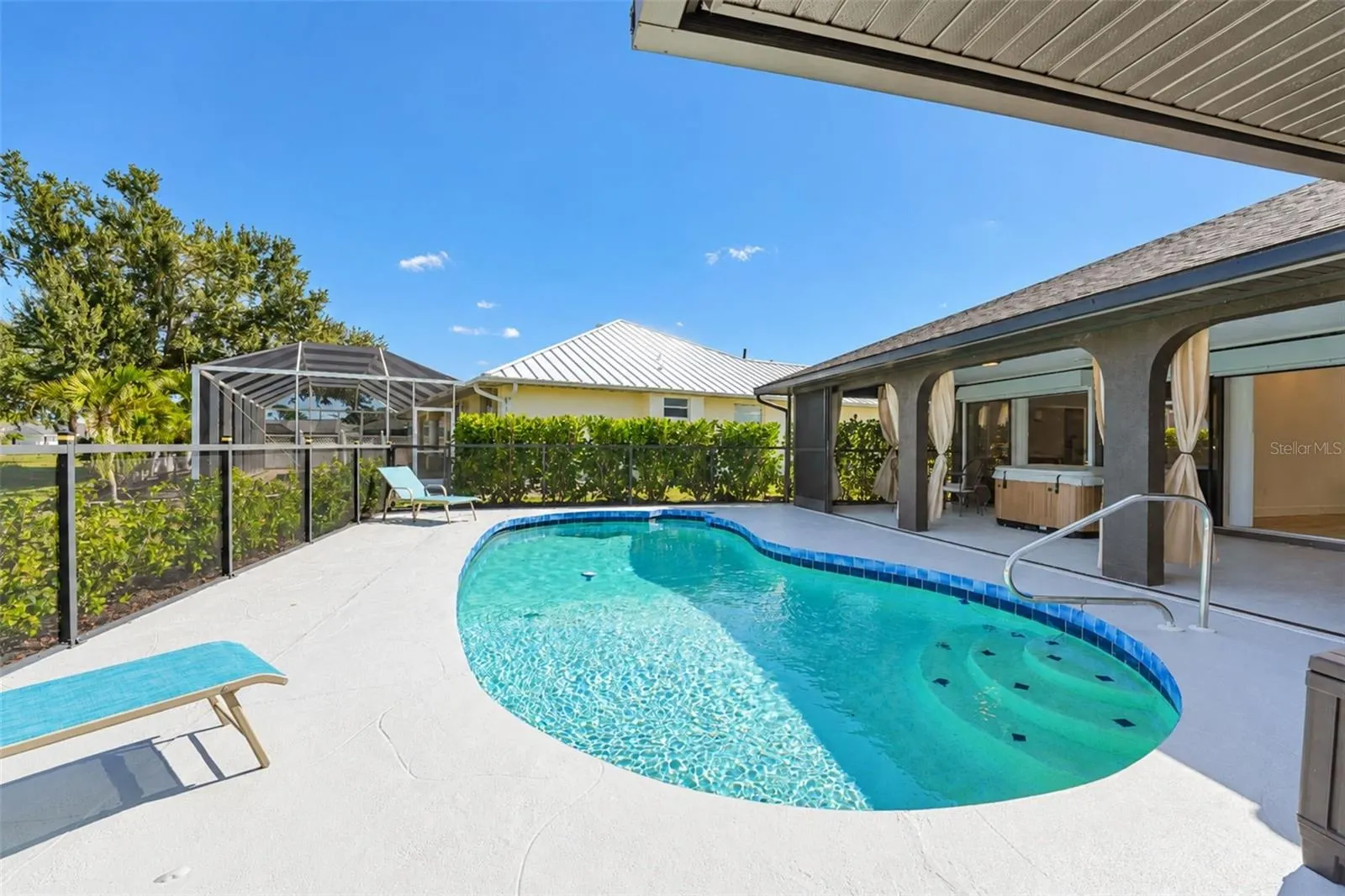 122 BUNKER RD