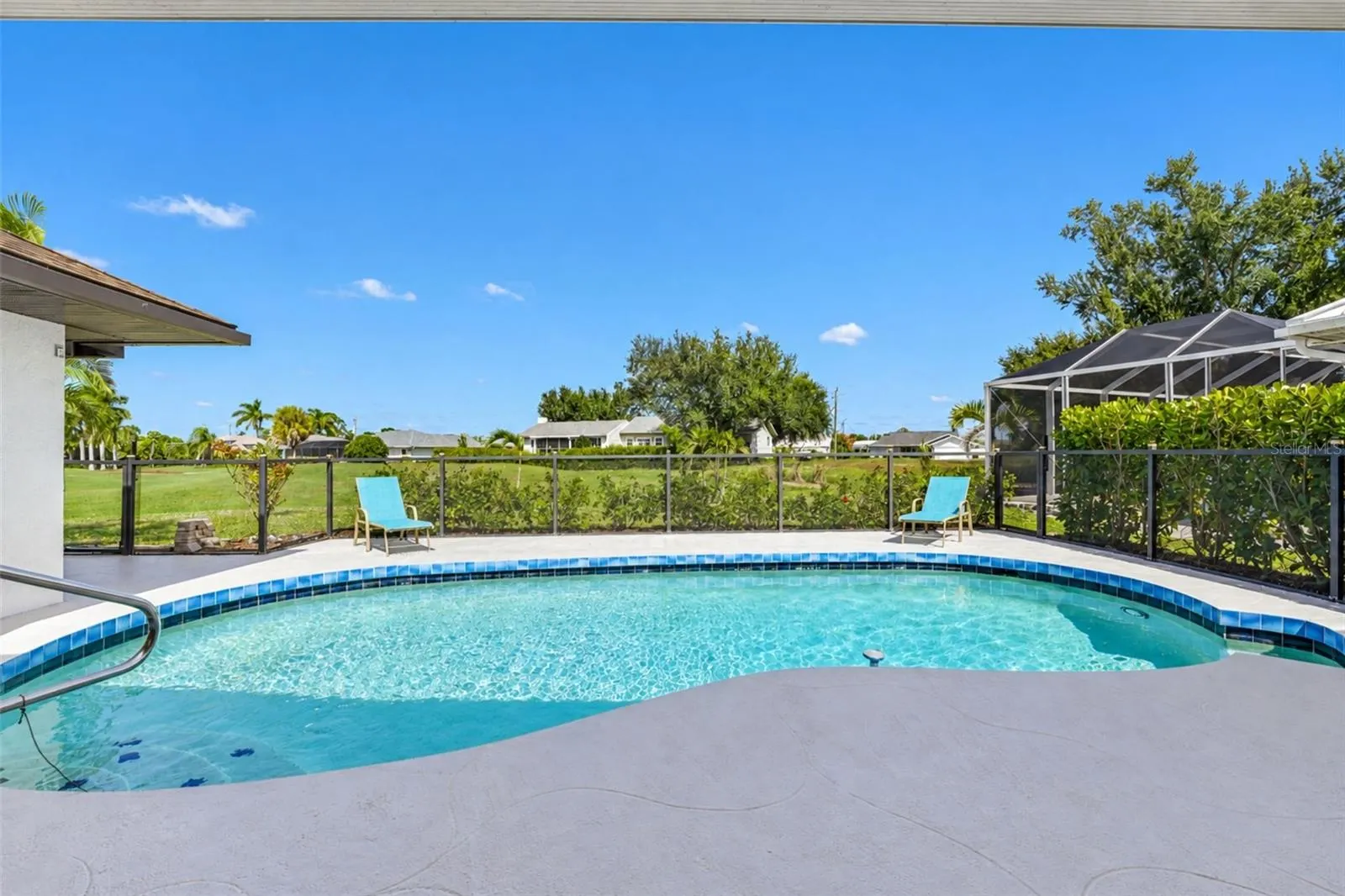 122 BUNKER RD