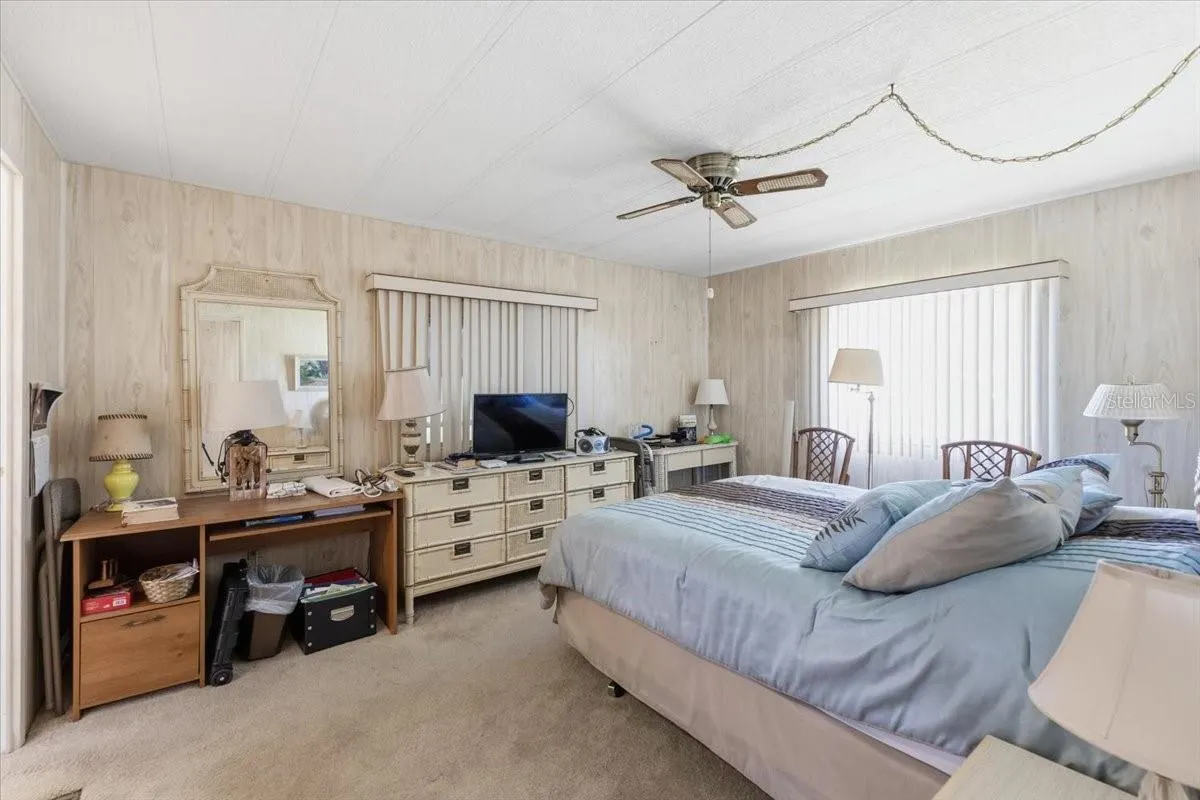 26 N ESPLANADE ST