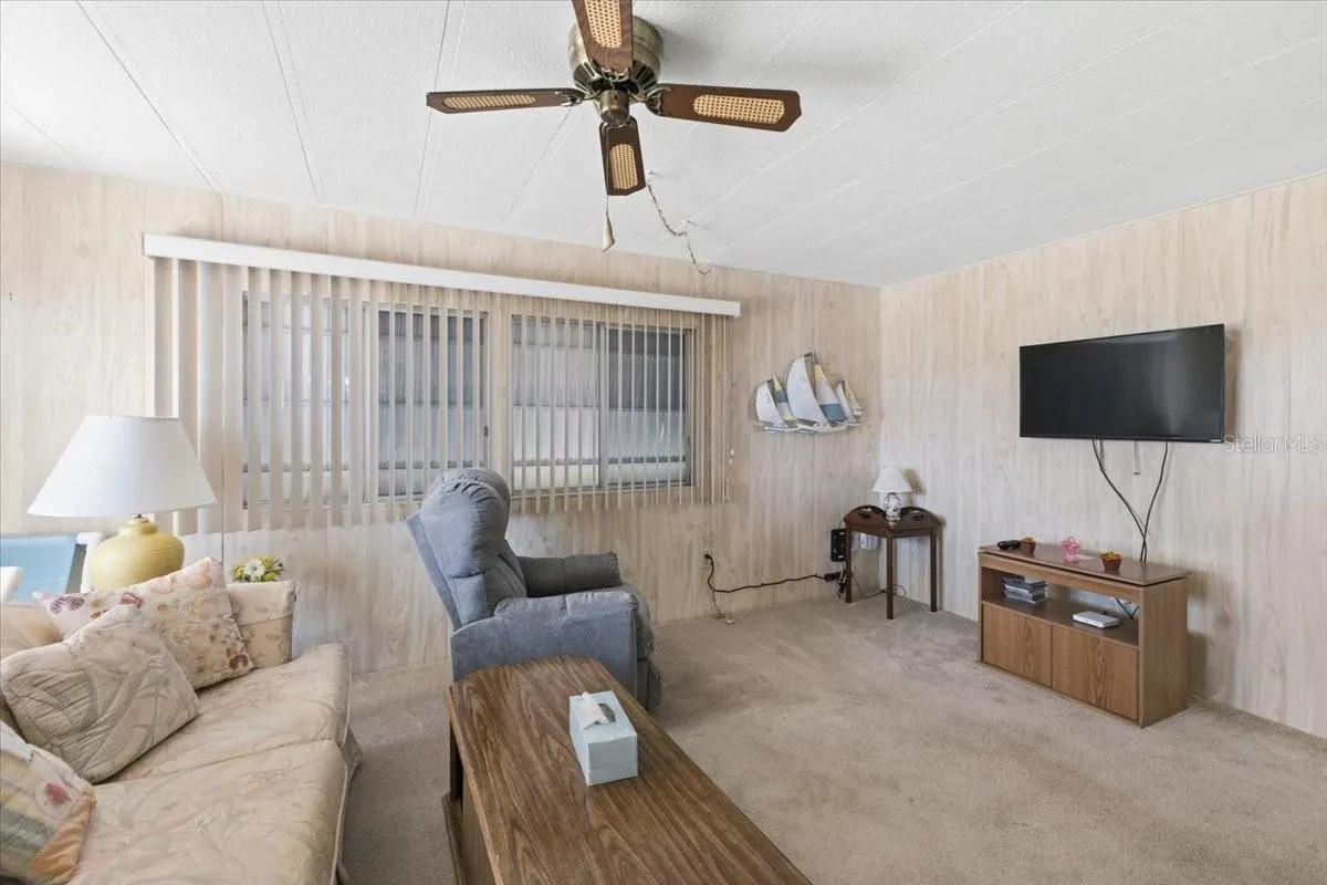 26 N ESPLANADE ST