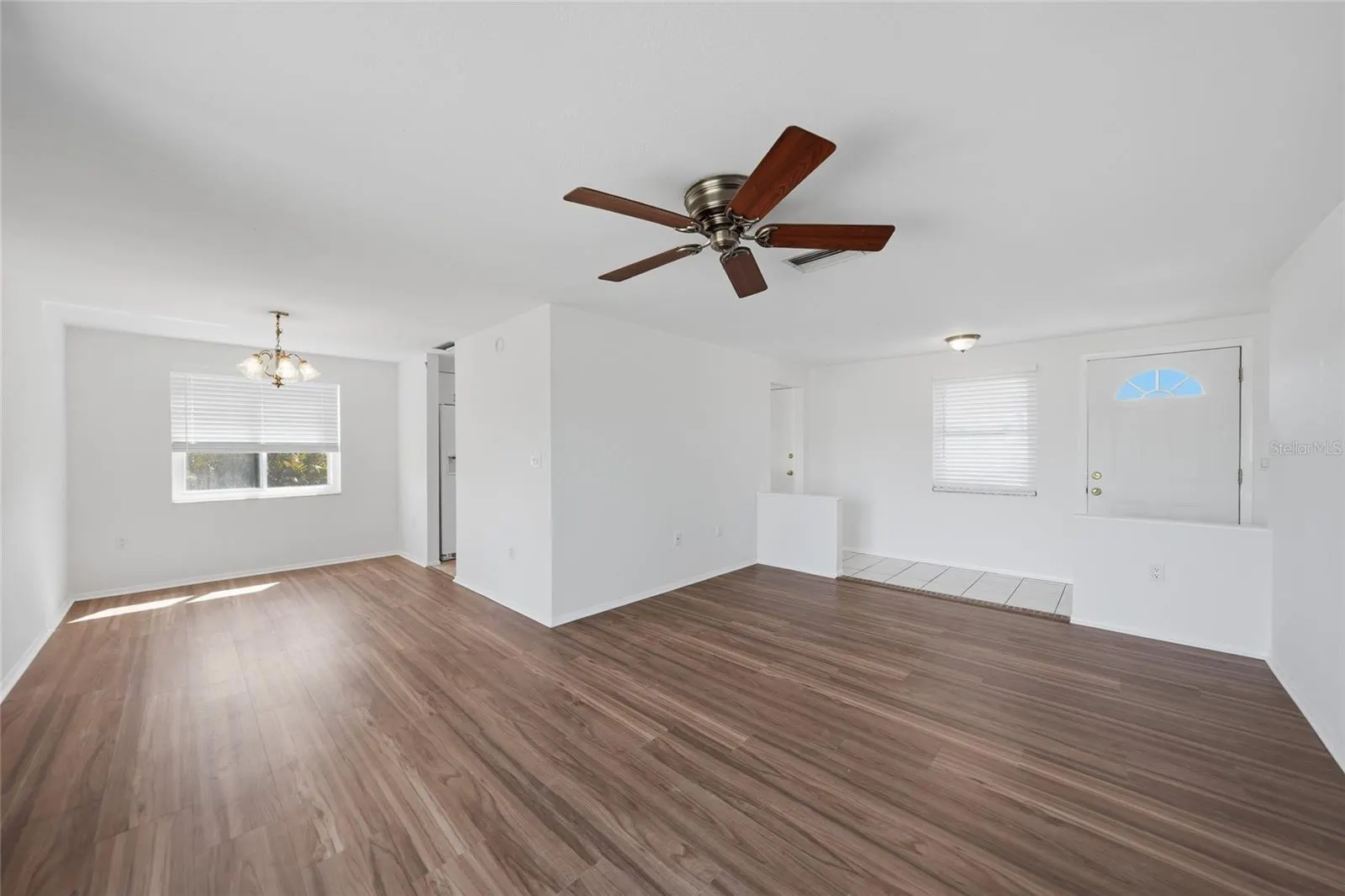 60 ROTONDA CIR