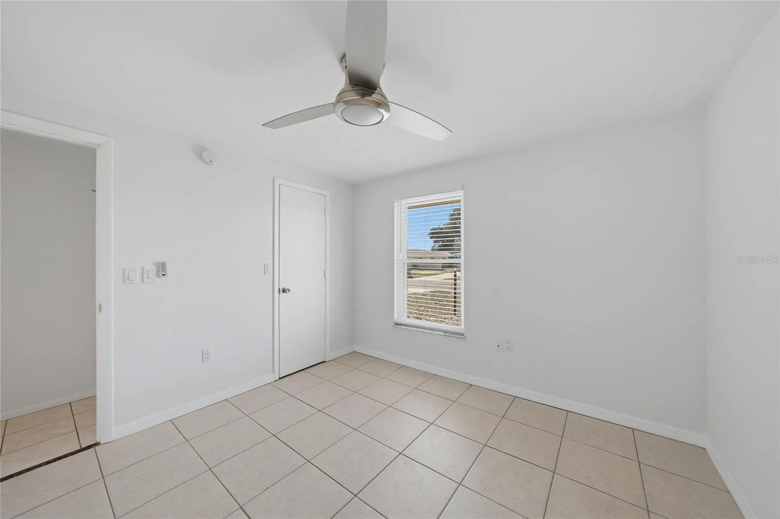 60 ROTONDA CIR