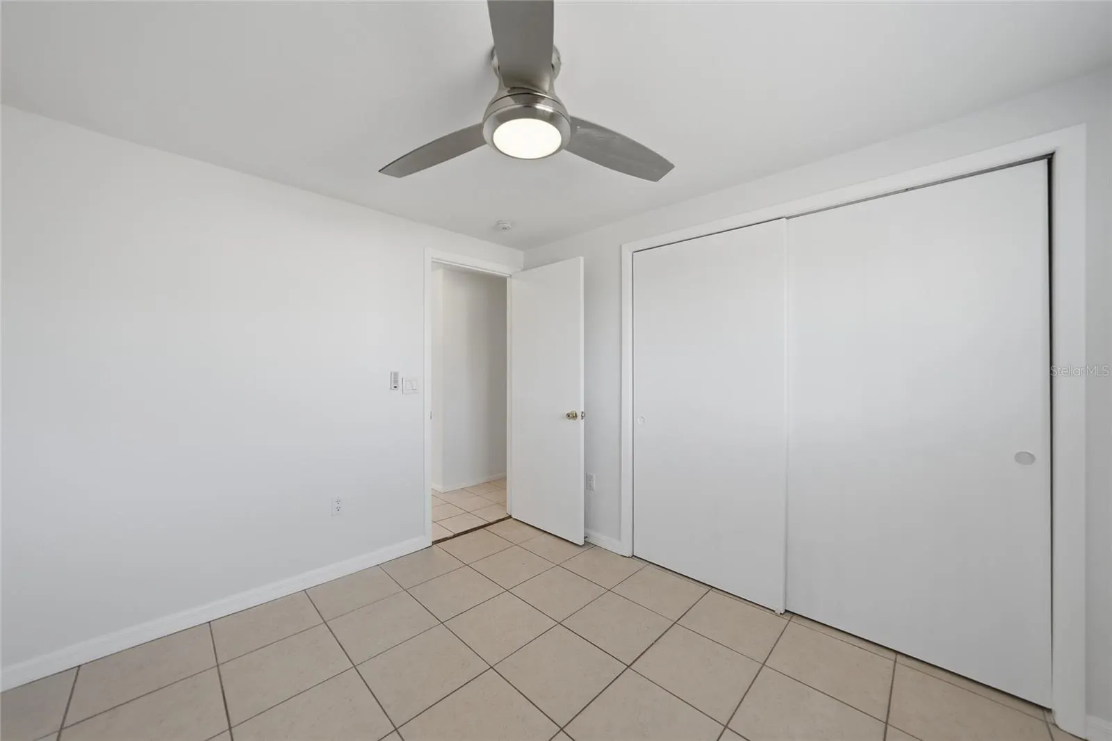 60 ROTONDA CIR