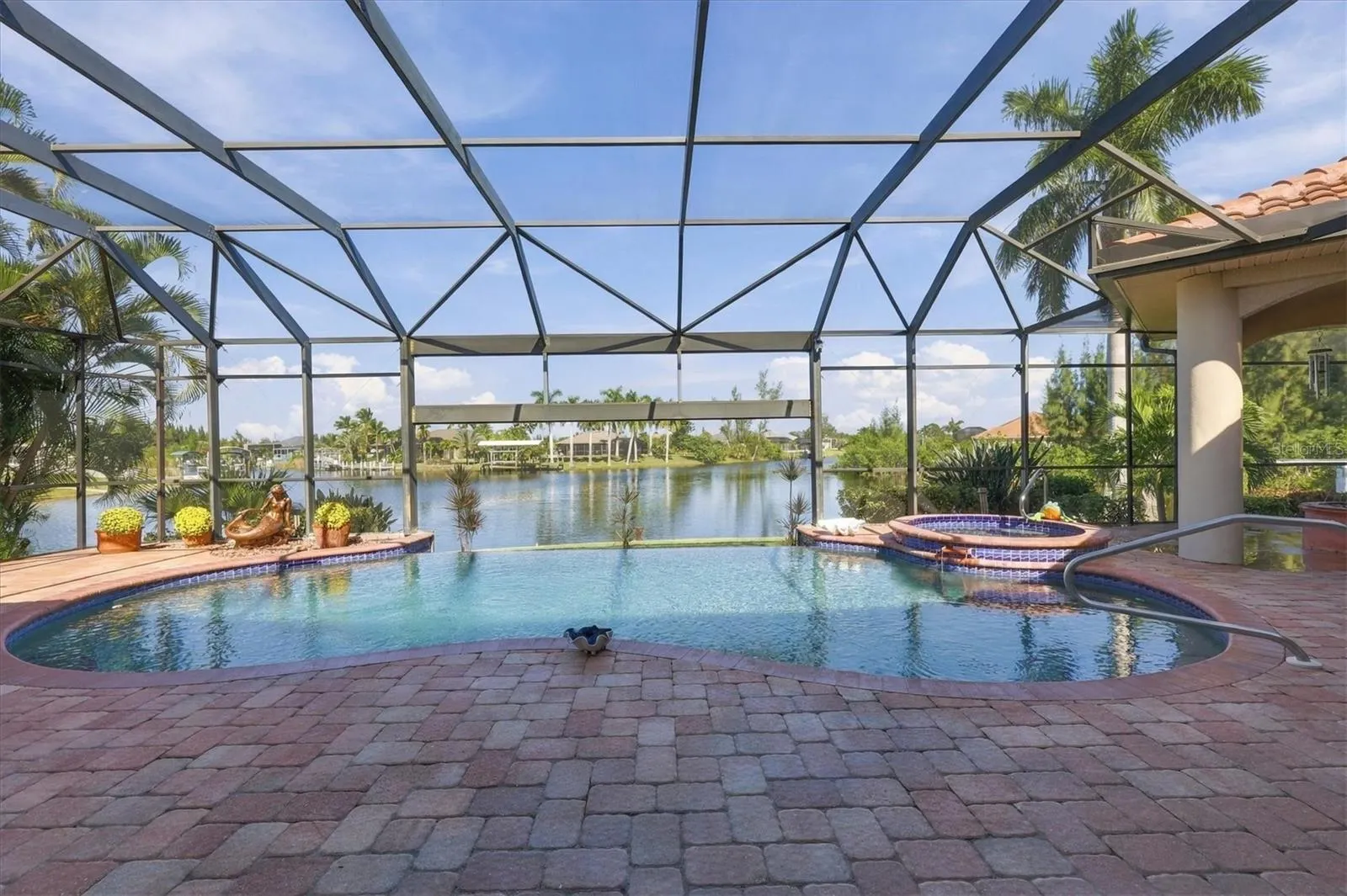 15728 ALDAMA CIR