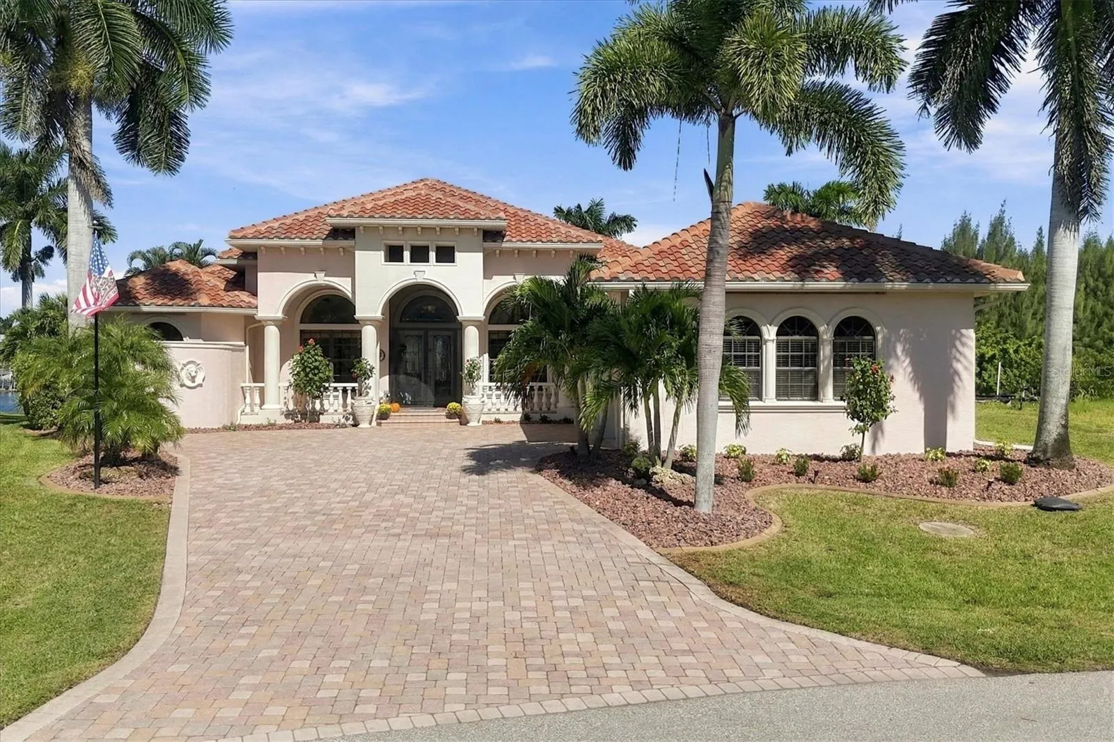15728 ALDAMA CIR