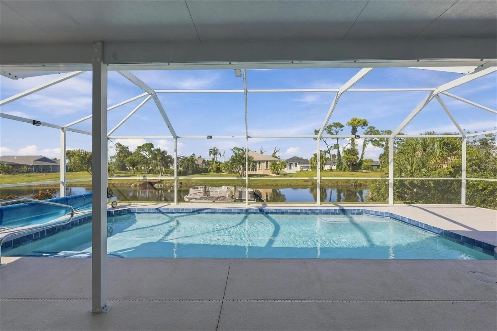 72 MARK TWAIN LN
