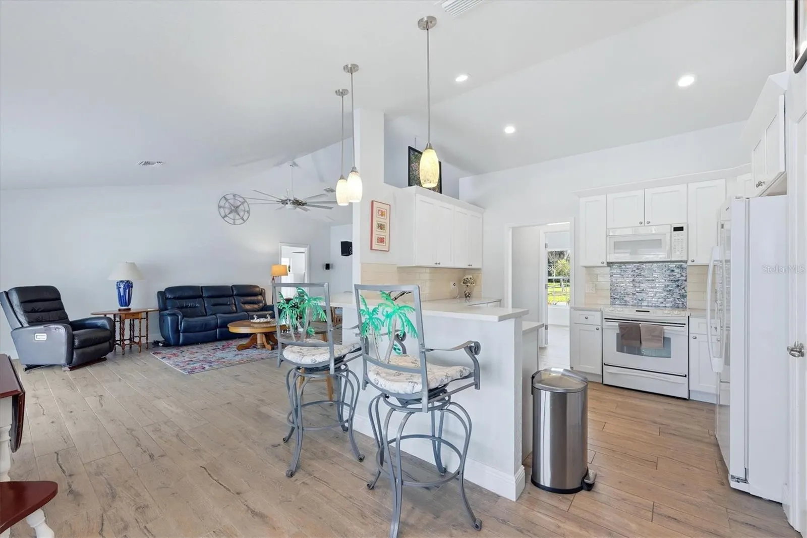 72 MARK TWAIN LN