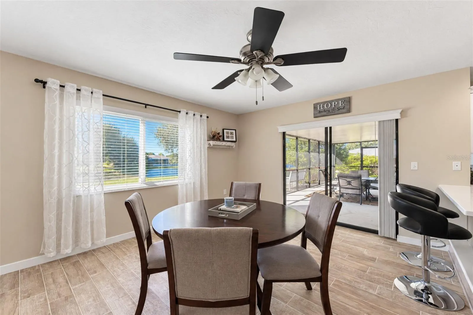 258 ANNAPOLIS LN