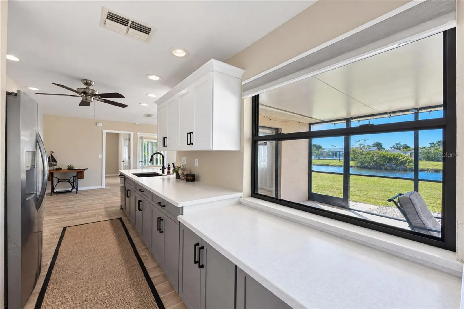258 ANNAPOLIS LN