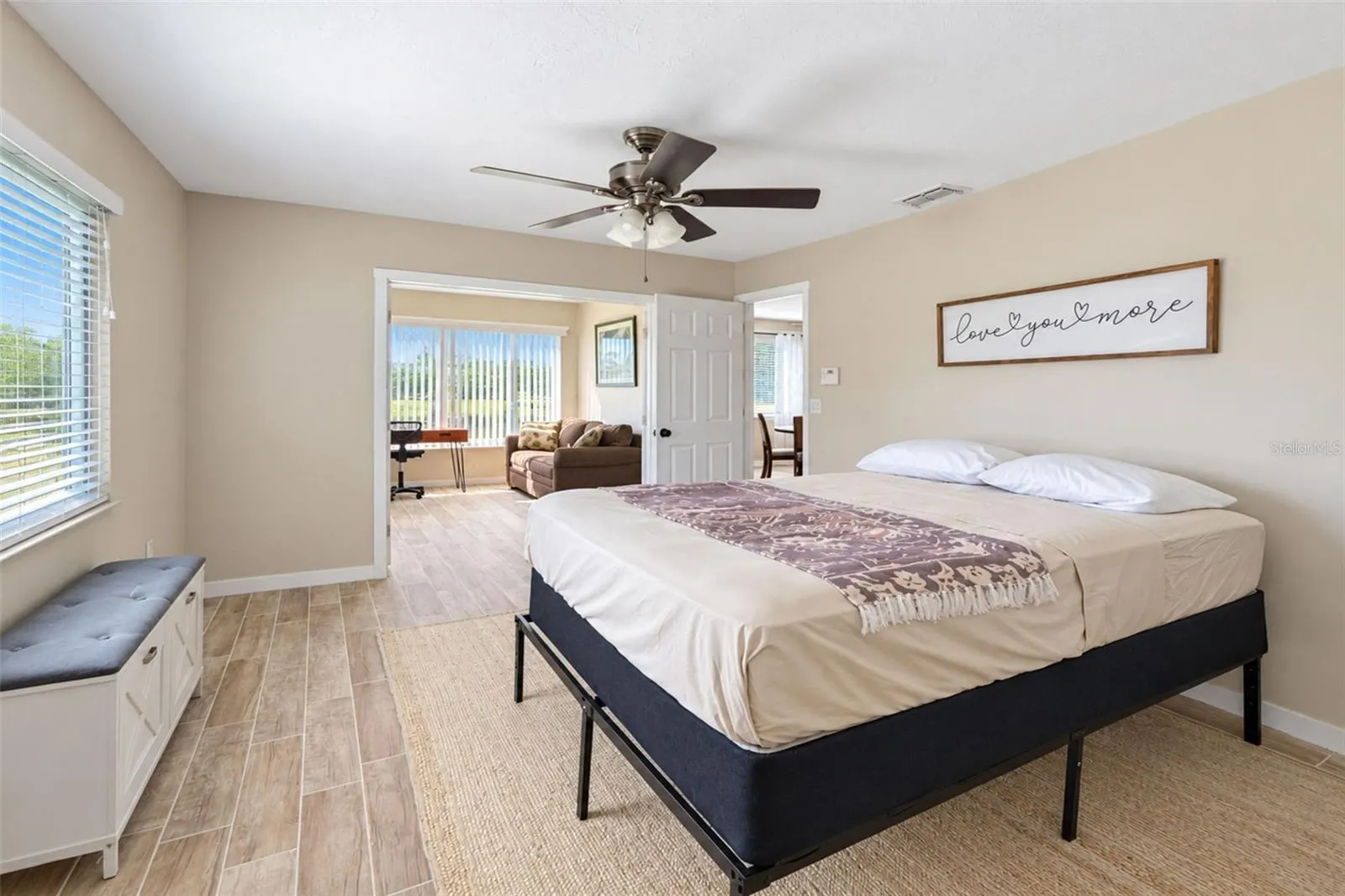258 ANNAPOLIS LN