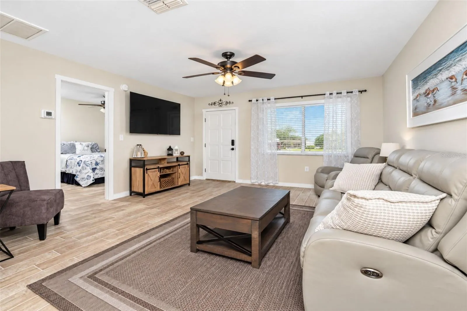 258 ANNAPOLIS LN