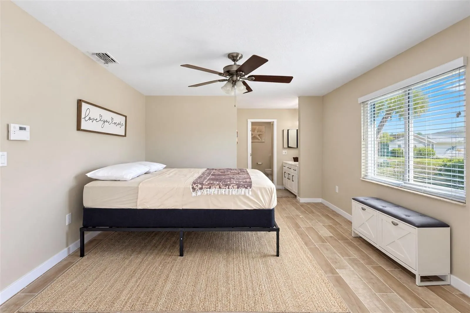 258 ANNAPOLIS LN