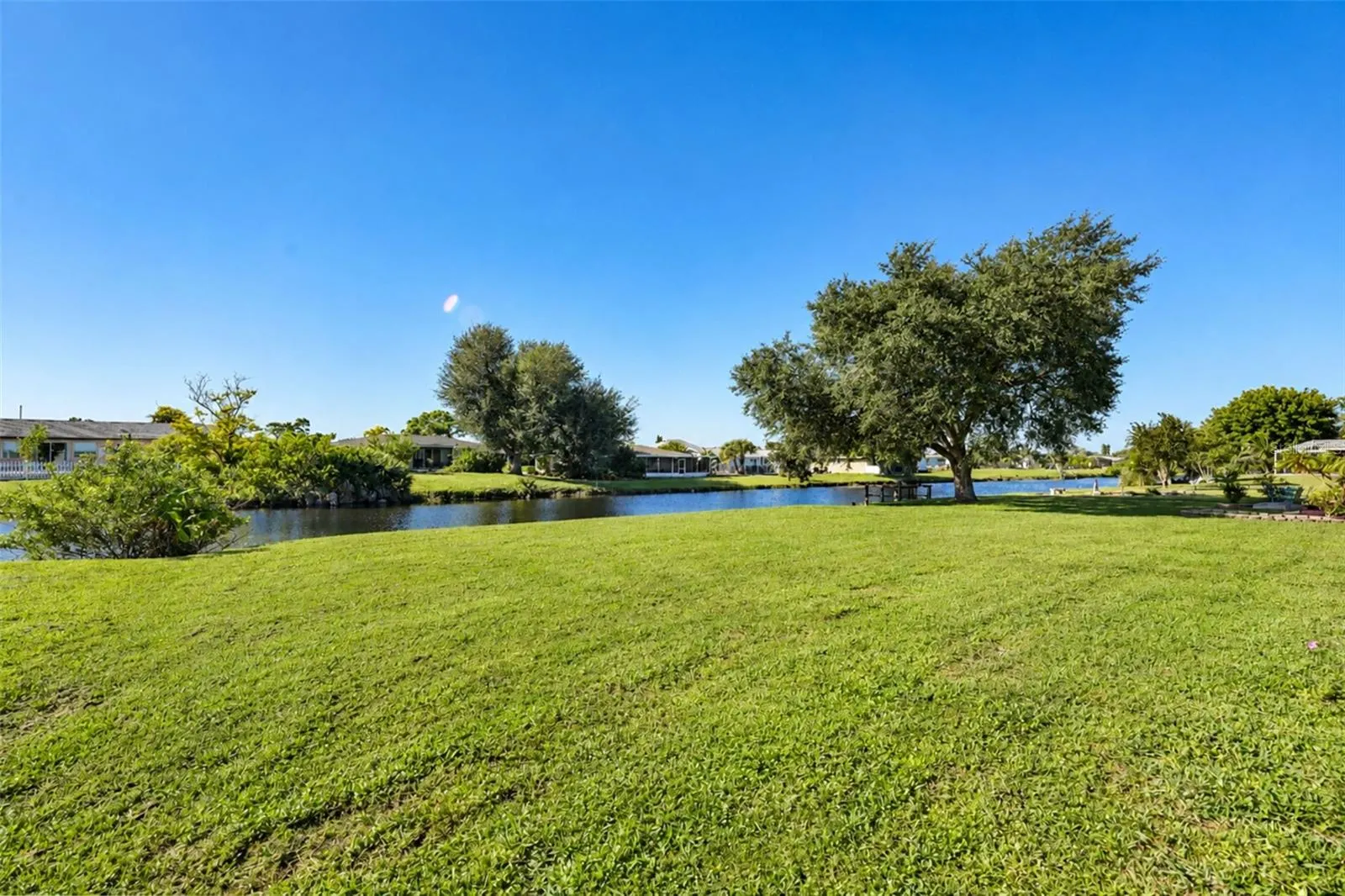 258 ANNAPOLIS LN