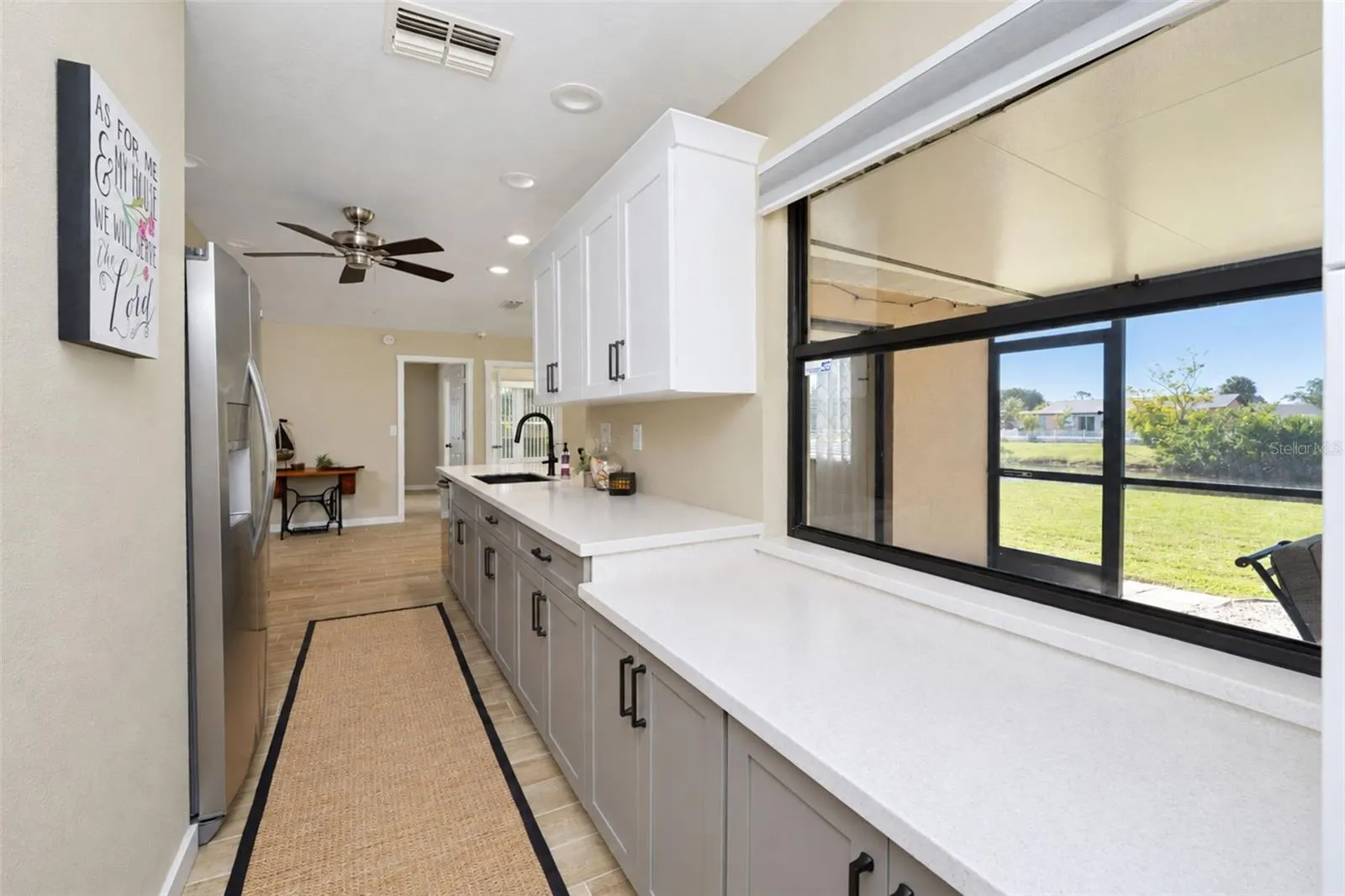 258 ANNAPOLIS LN