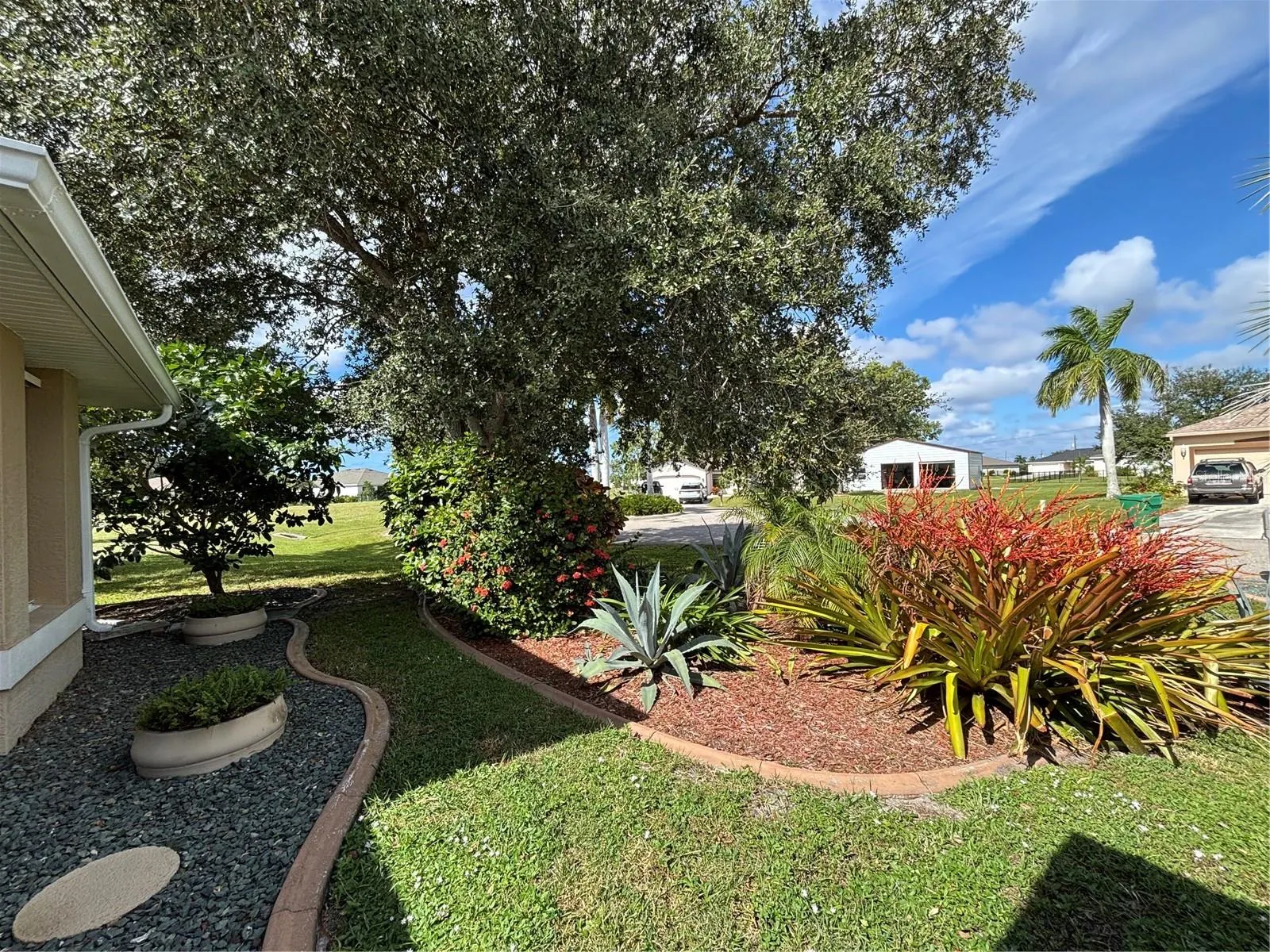25197 CADIZ DR
