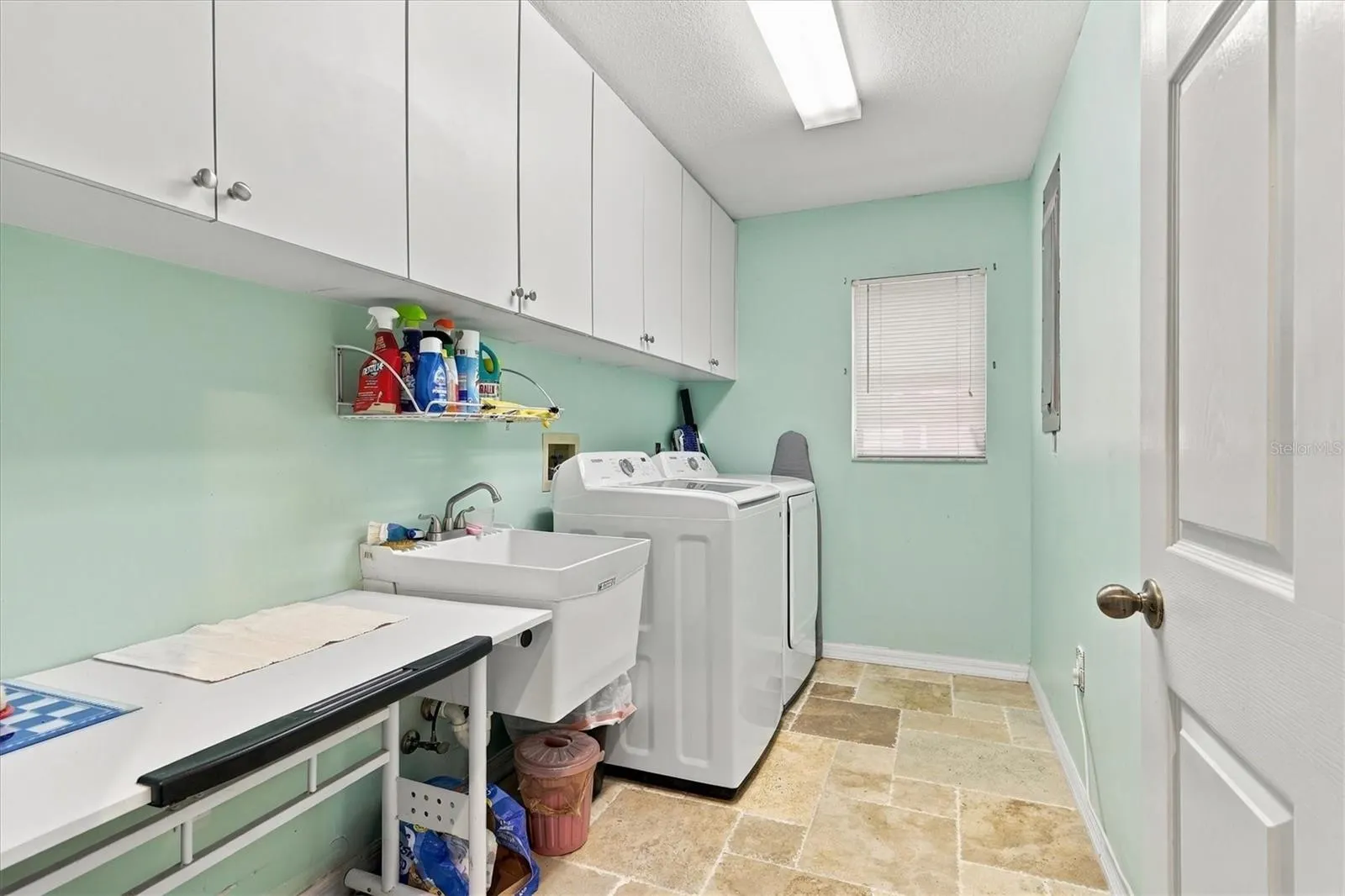 25197 CADIZ DR