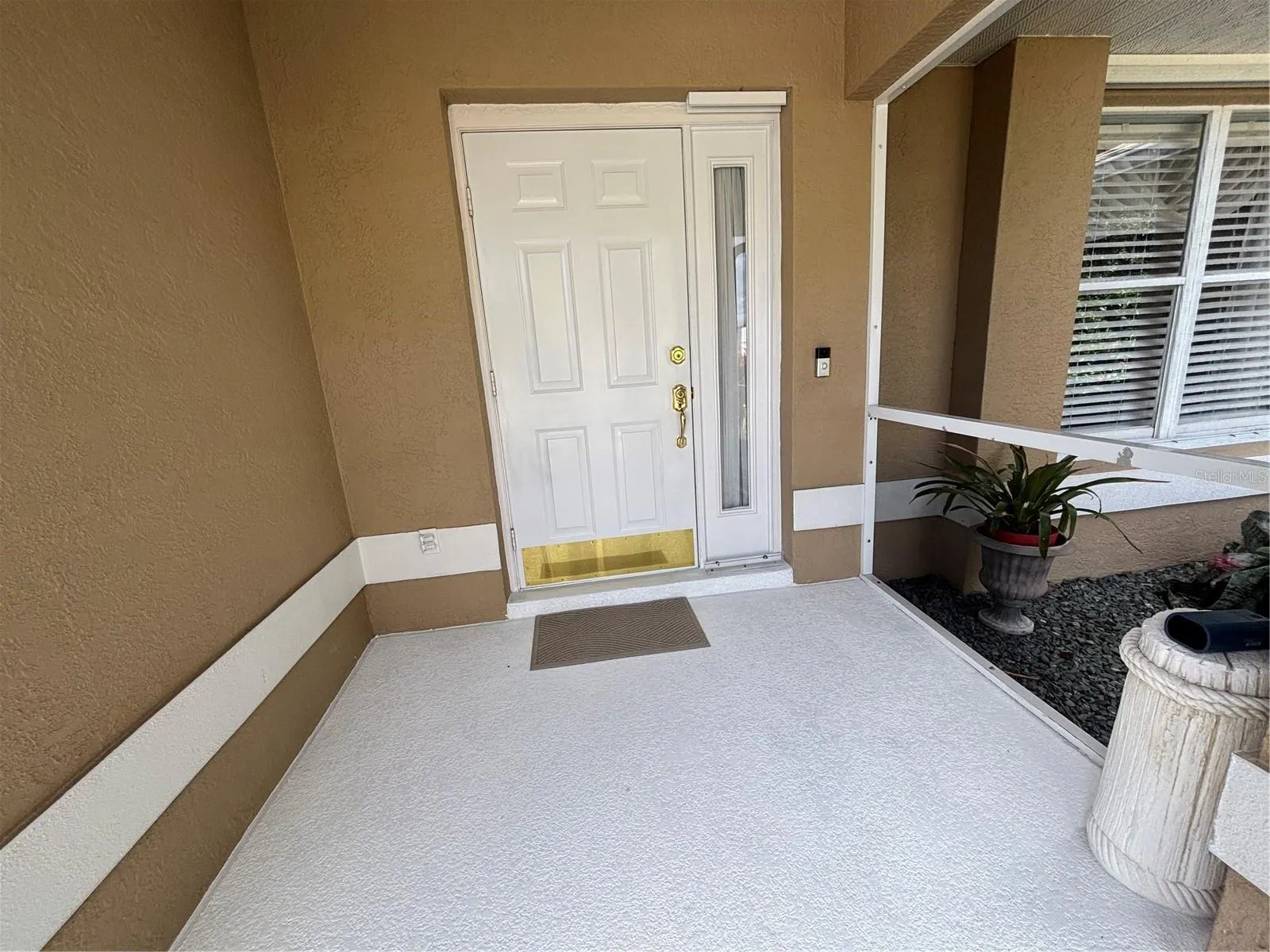 25197 CADIZ DR