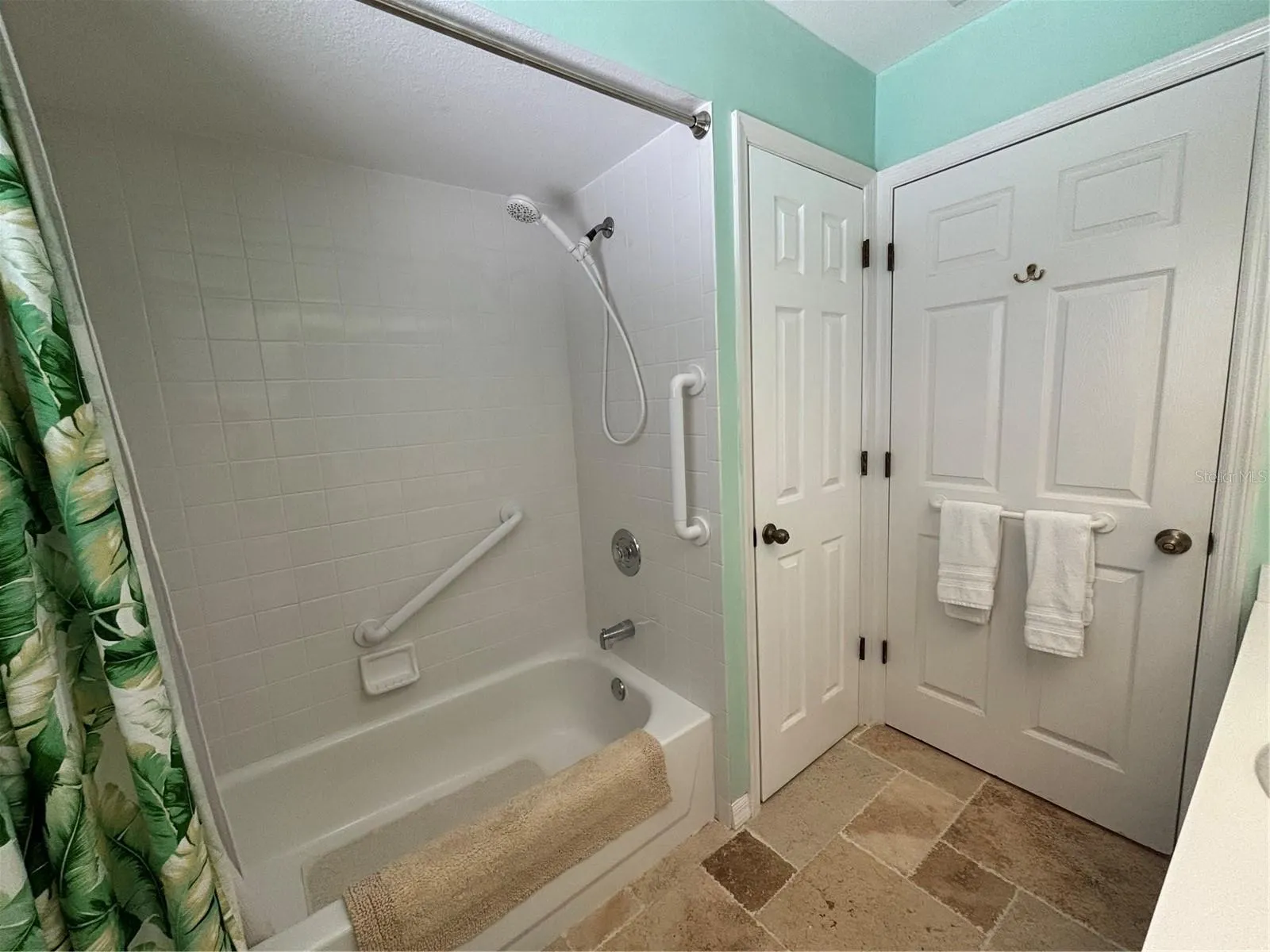25197 CADIZ DR