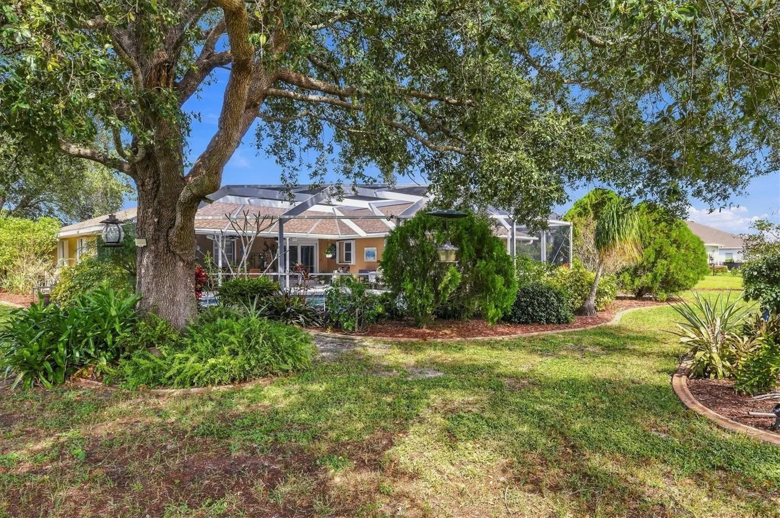 25197 CADIZ DR