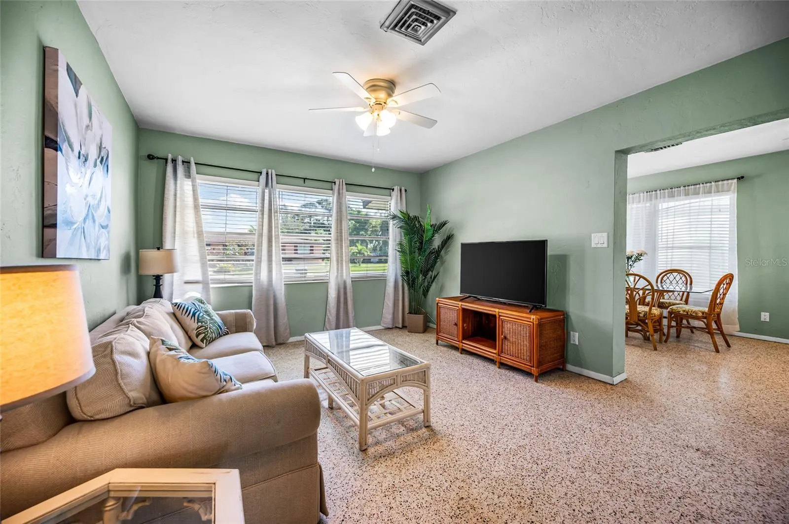 115 VIRGINIA CT