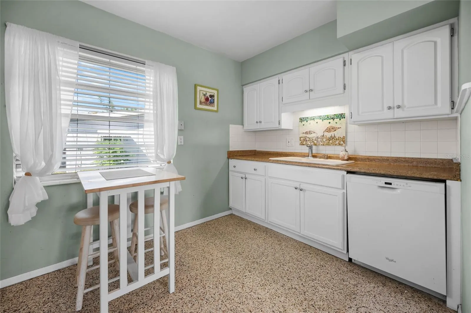 115 VIRGINIA CT