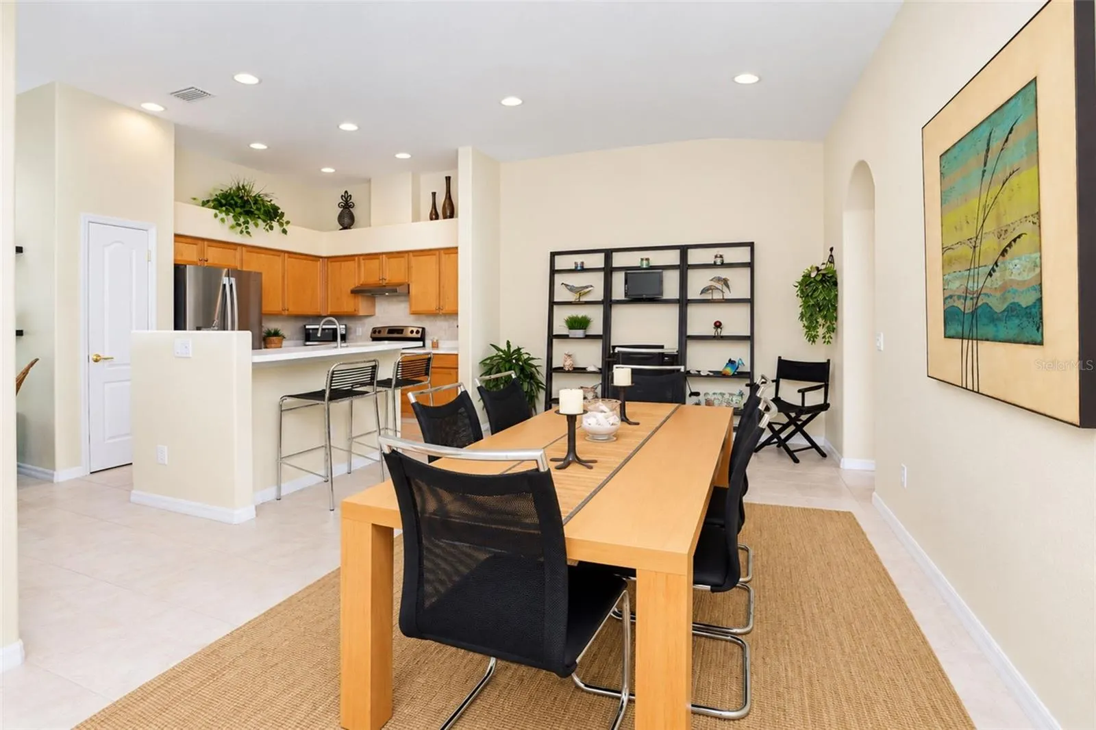 420 LEHALIS DR
