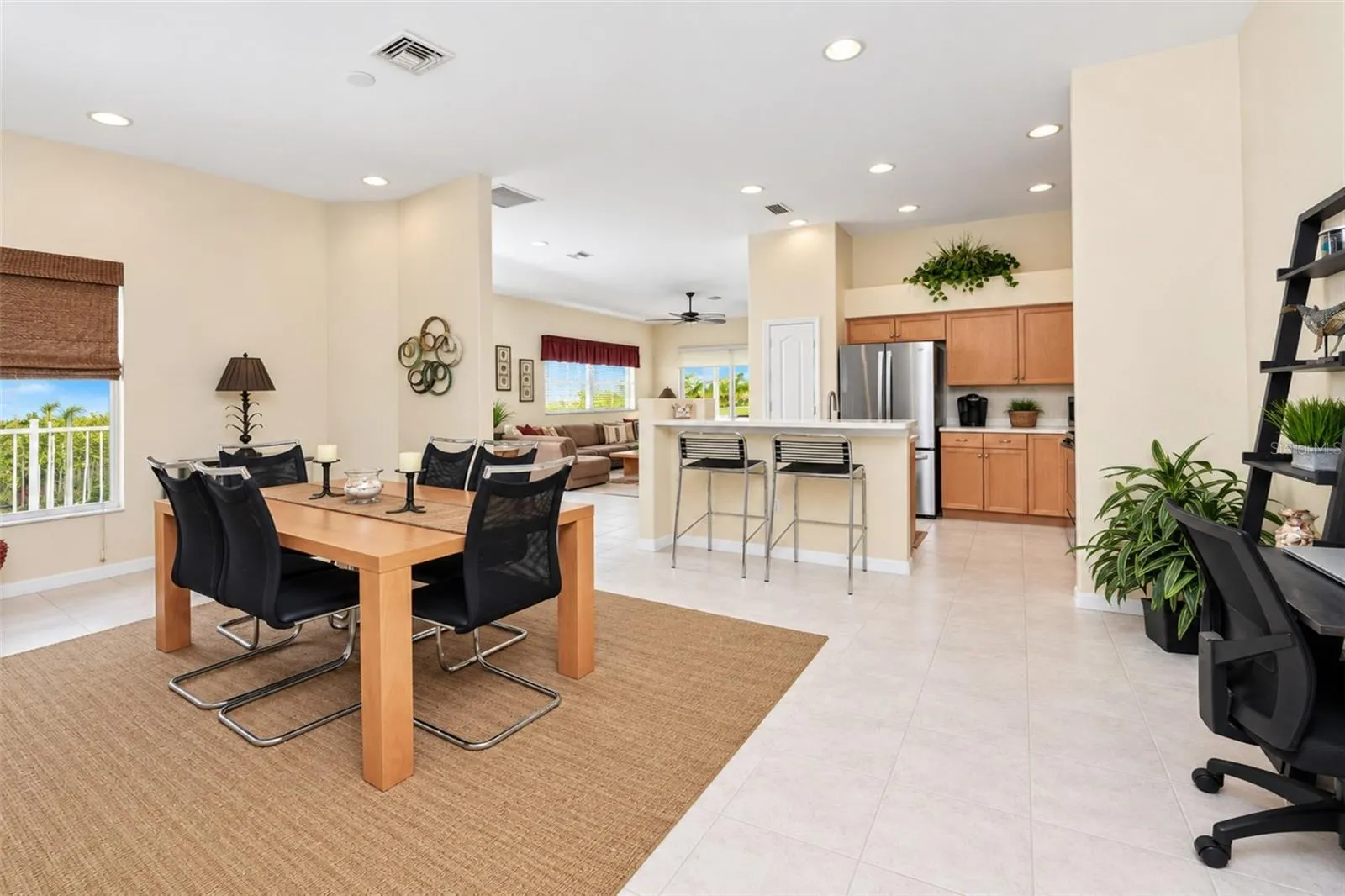 420 LEHALIS DR