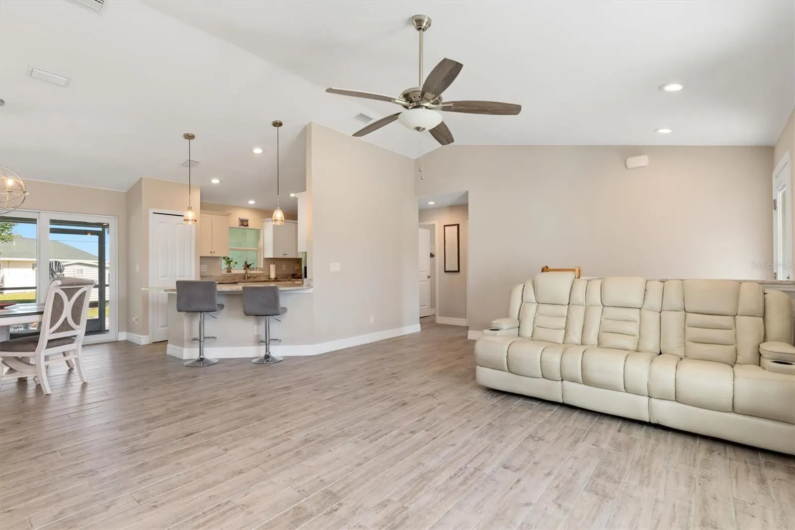 14142 HOPEWELL AVE