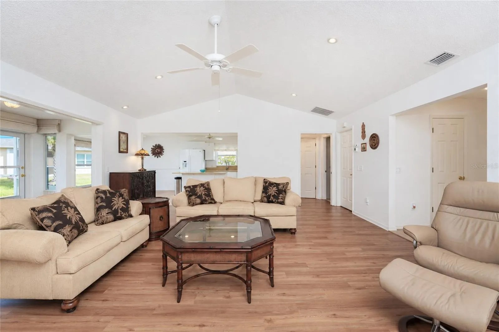 278 PARK FOREST BLVD