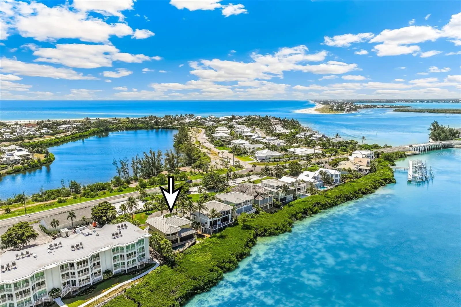 16776 GRANDE QUAY DR