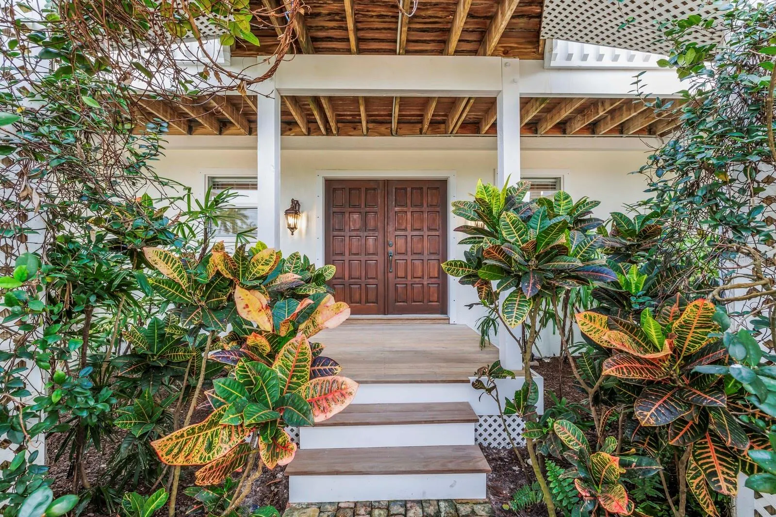 1678 JOSE GASPAR DR