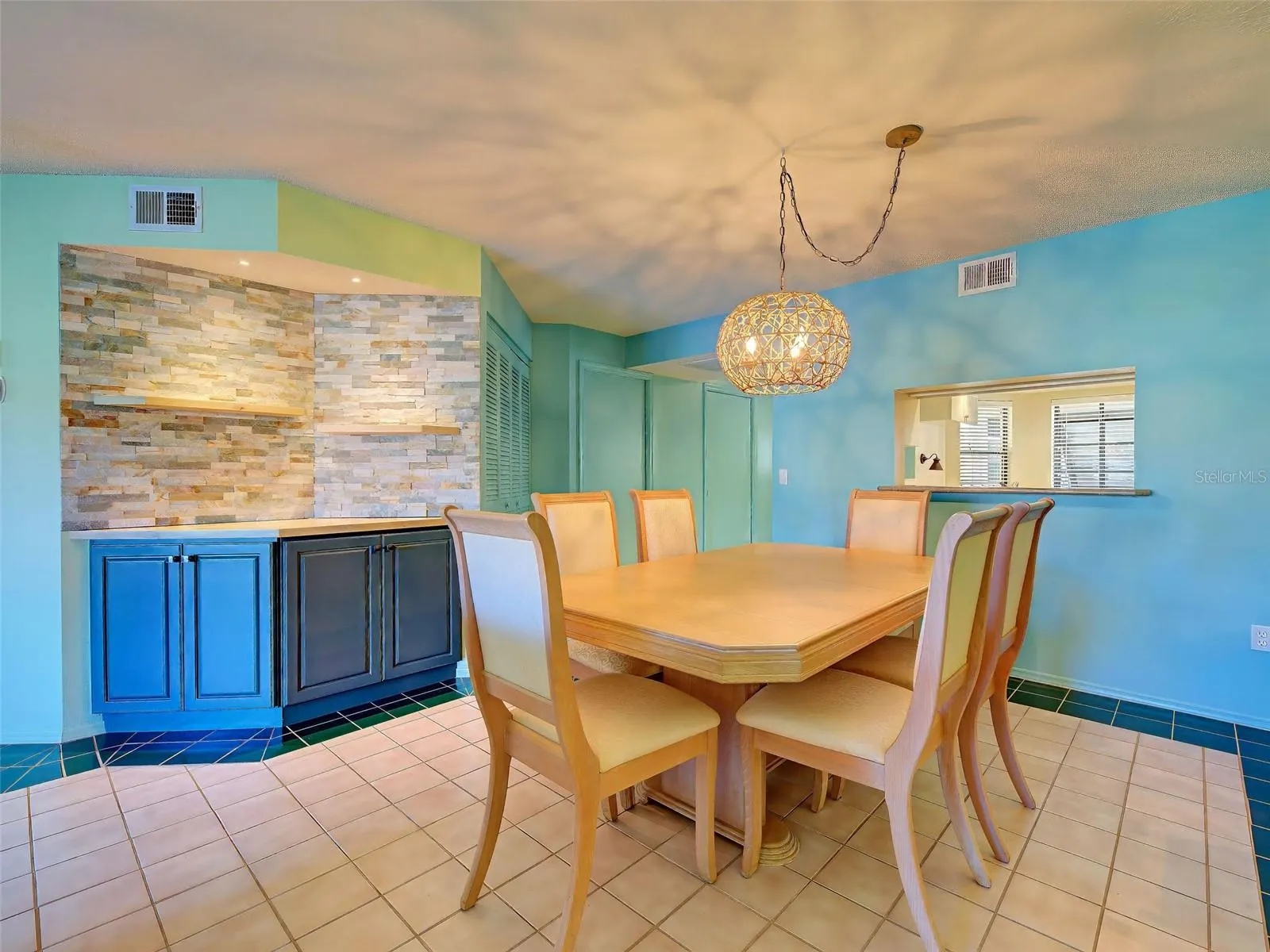 405 PINE HOLLOW CIR #405 #405