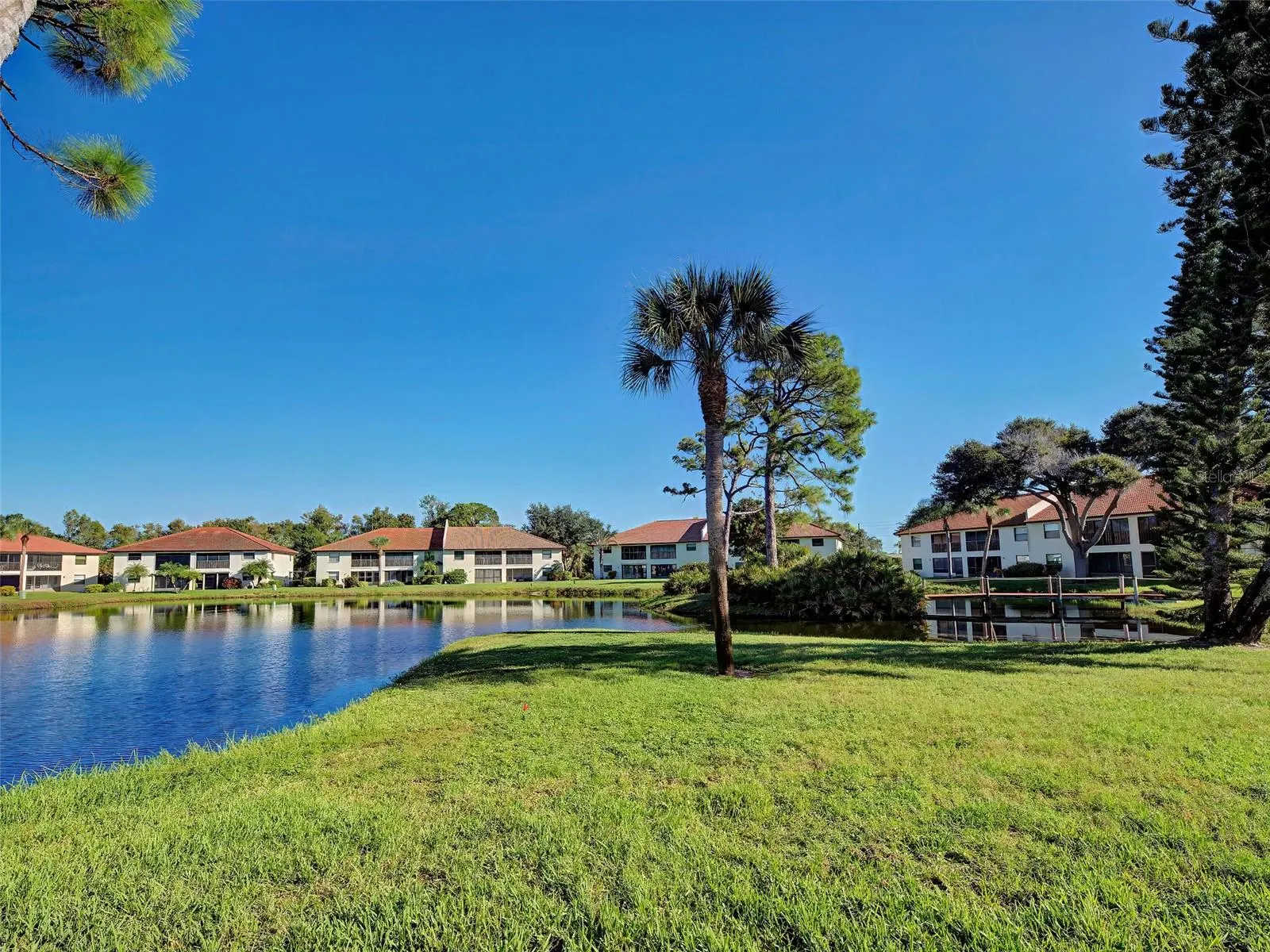 405 PINE HOLLOW CIR #405 #405